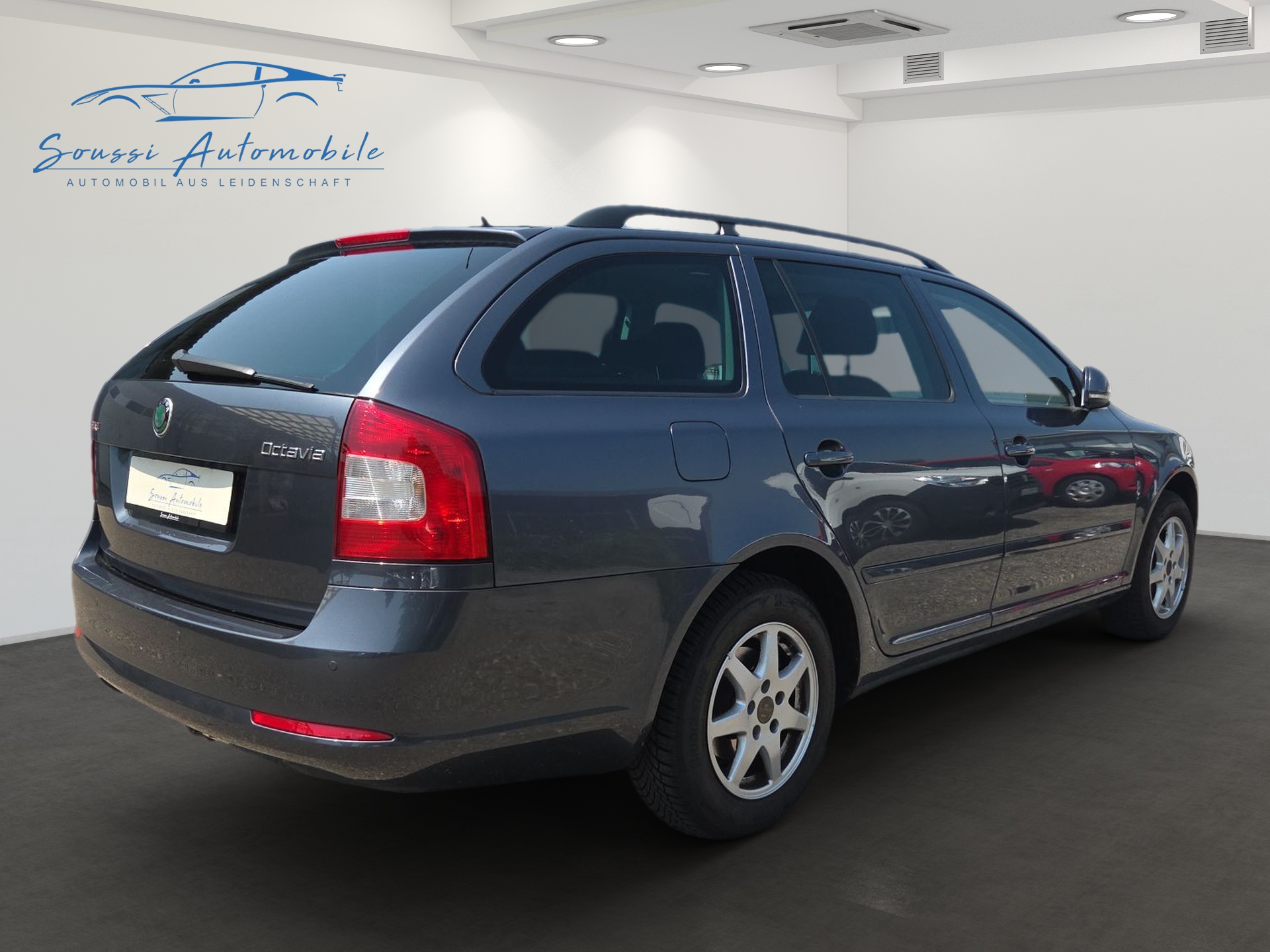 SKODA Octavia Combi 1.8 TSI Swiss Adventure 4x4-image-2