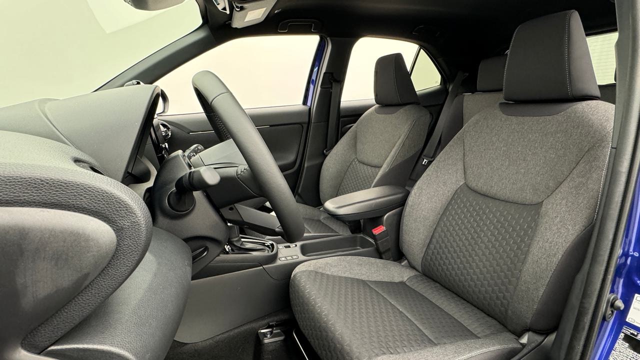 TOYOTA Yaris Cross 1.5 Style e-CVT-image-4