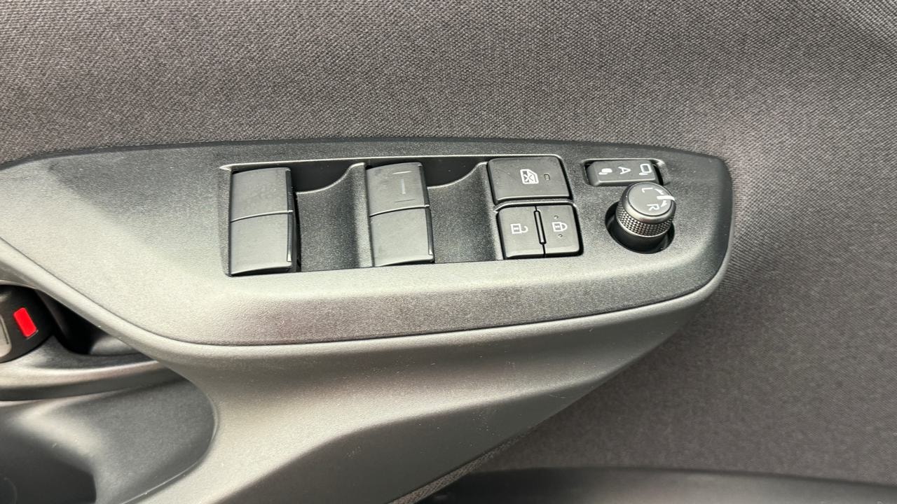TOYOTA Yaris Cross 1.5 Style e-CVT-image-8