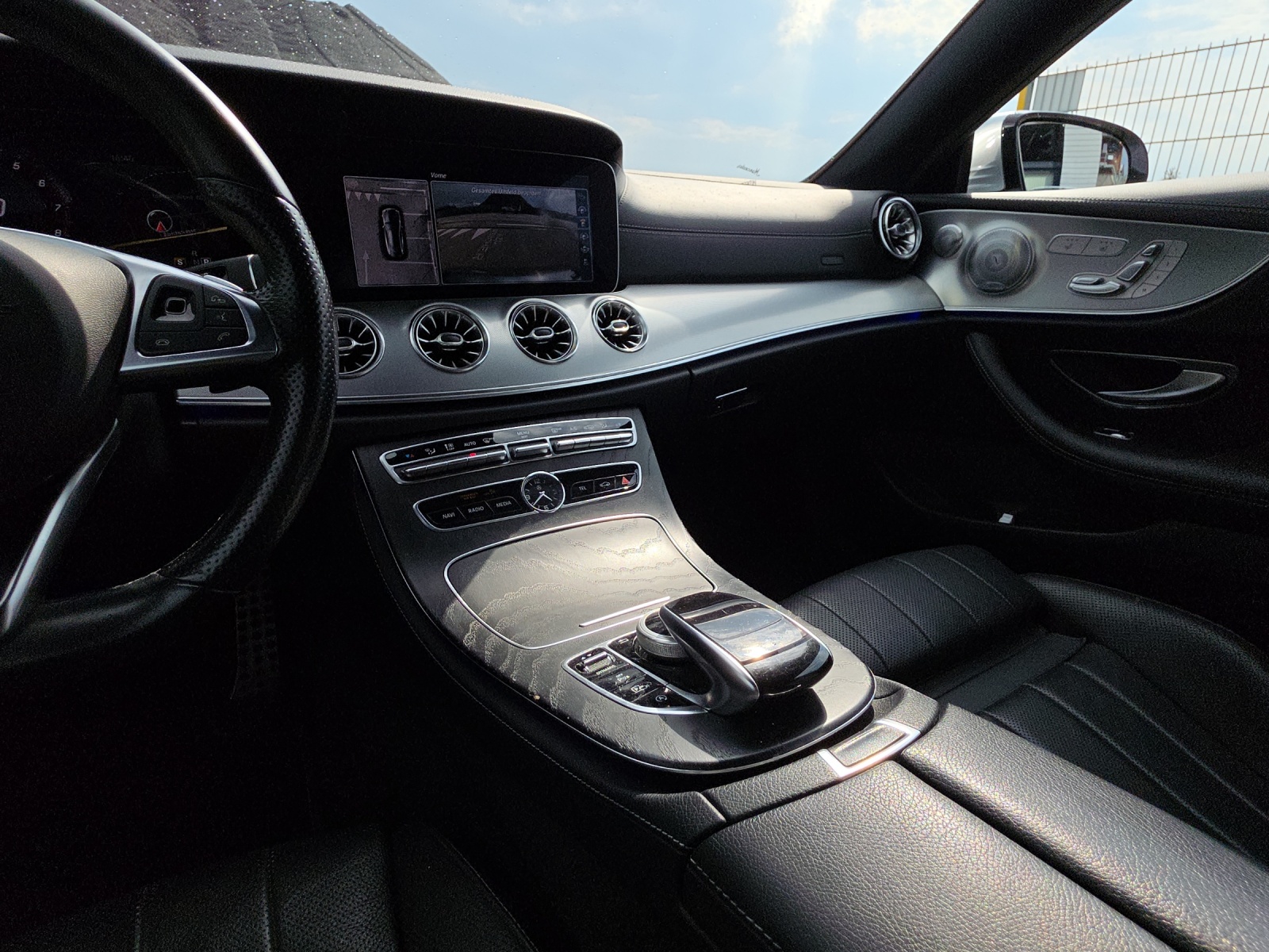 MERCEDES-BENZ E 400 Coupé AMG Line 4 Matic 9G-Tronic-image-12