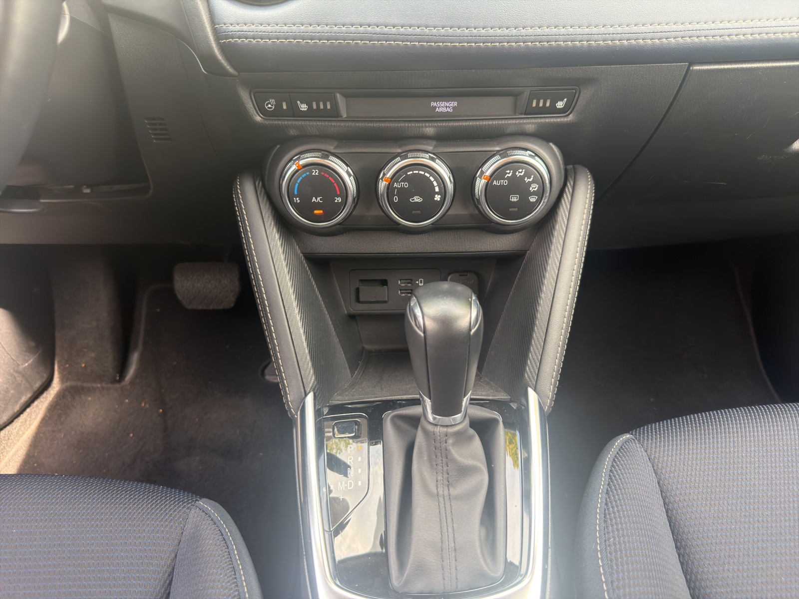 MAZDA 2 G 90 Revolution-image-9