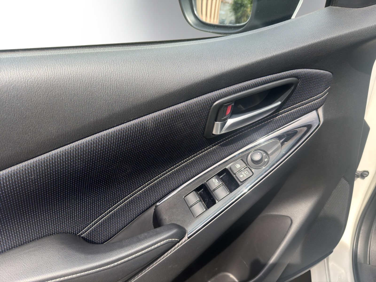 MAZDA 2 G 90 Revolution-image-12