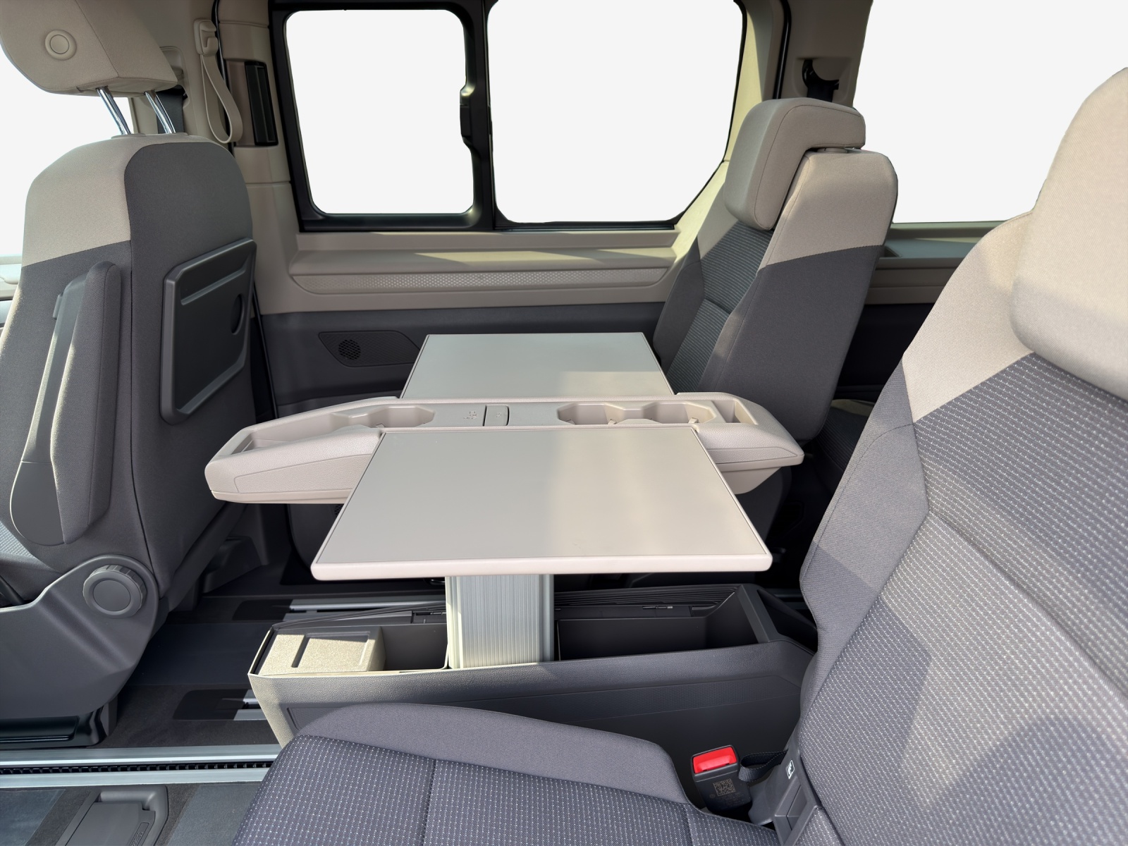 VW Multivan 1.5 eHybrid 4Motion DSG-image-14