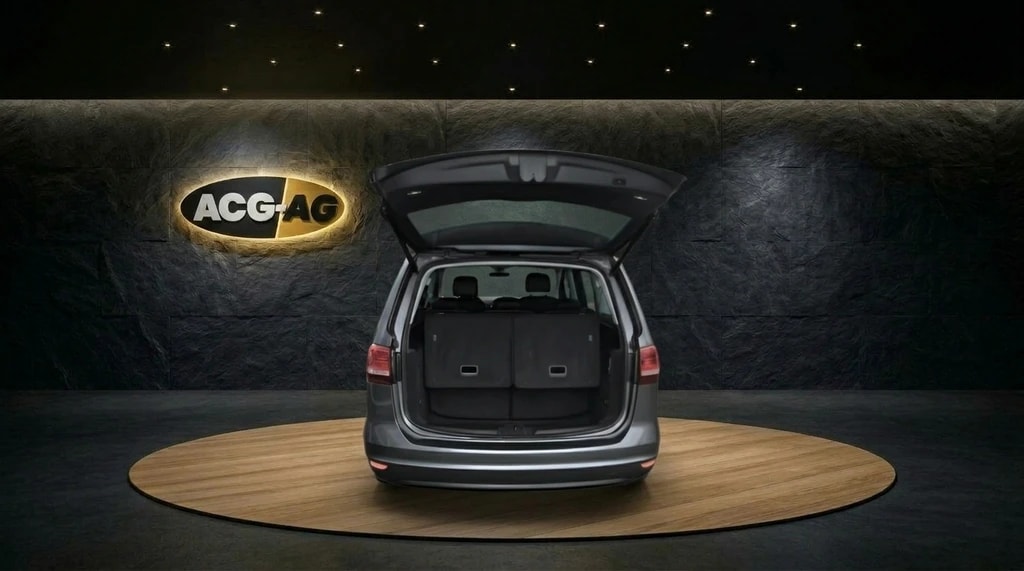 VW Sharan 2.0 TDI BMT Highline DSG ** 7-Plätzer ** Leder ** Gr.Navi mit RF-Kamera ** Xenon ** Schiebedach **-image-6