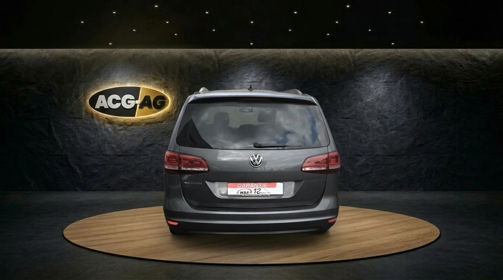 VW Sharan 2.0 TDI BMT Highline DSG ** 7-Plätzer ** Leder ** Gr.Navi mit RF-Kamera ** Xenon ** Schiebedach **-image-4
