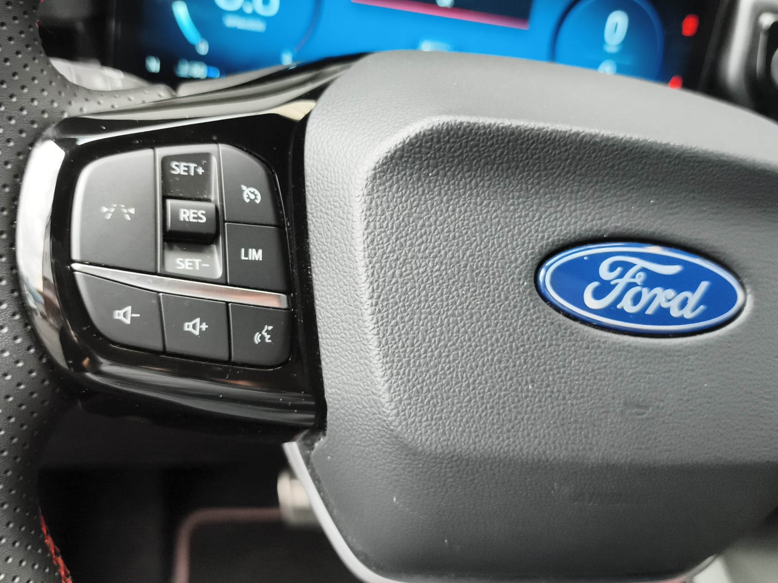 FORD Puma 1.0 EcoB Hybrid 155 ST-Line-image-16