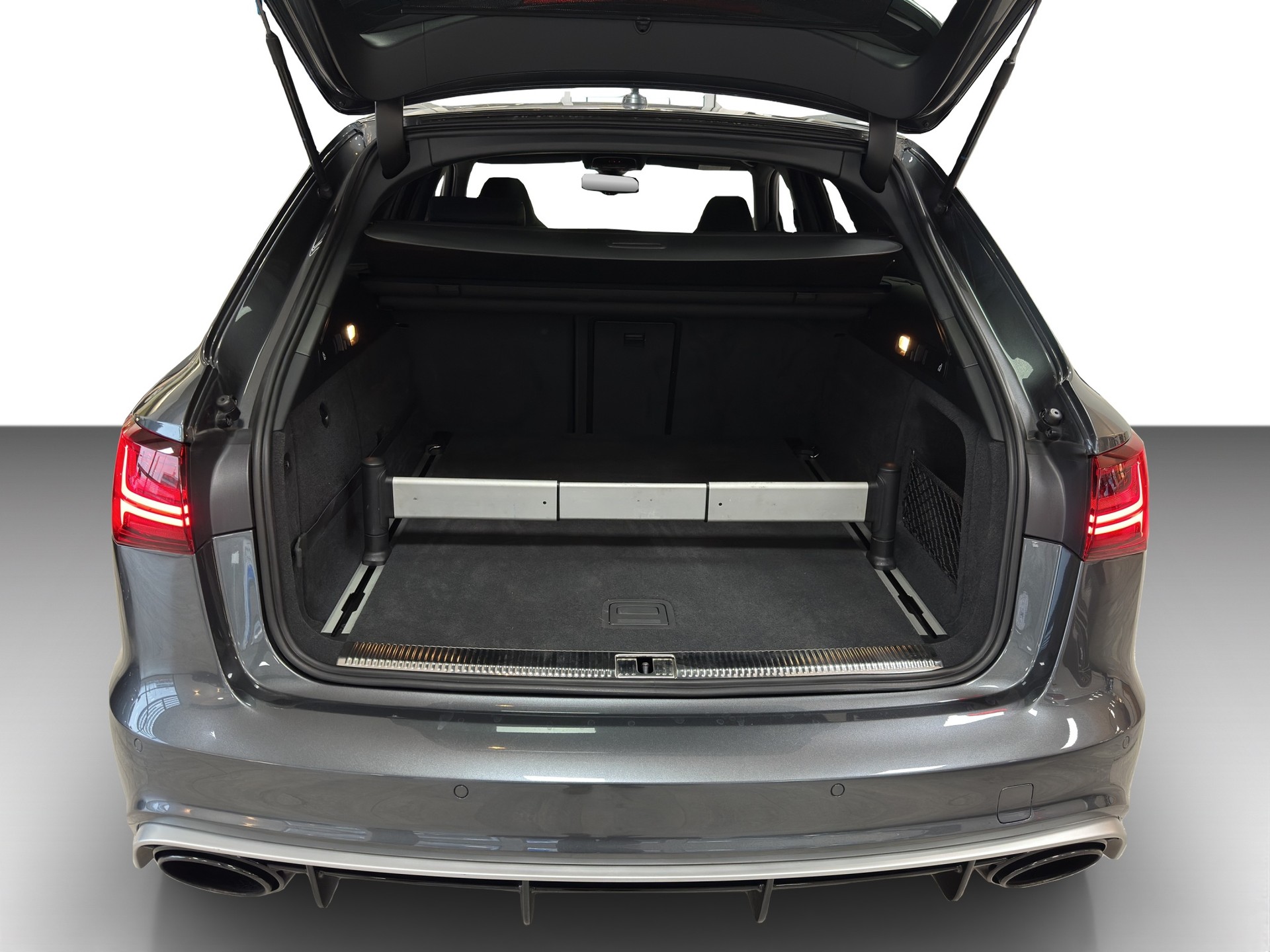 AUDI RS6 Avant 4.0 TFSI V8 performance quattro-image-12