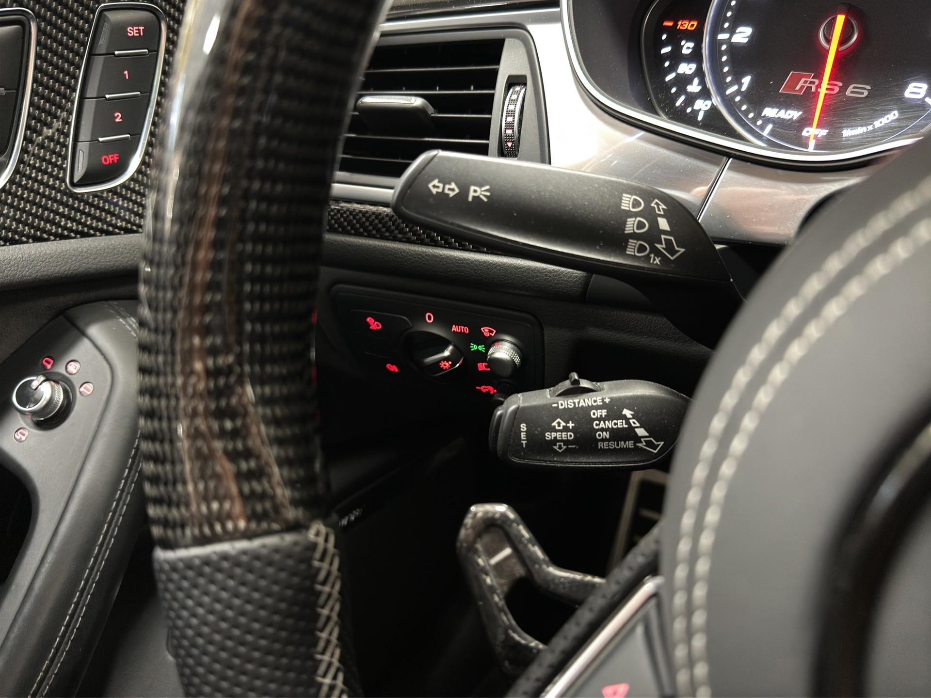 AUDI RS6 Avant 4.0 TFSI V8 performance quattro-image-26
