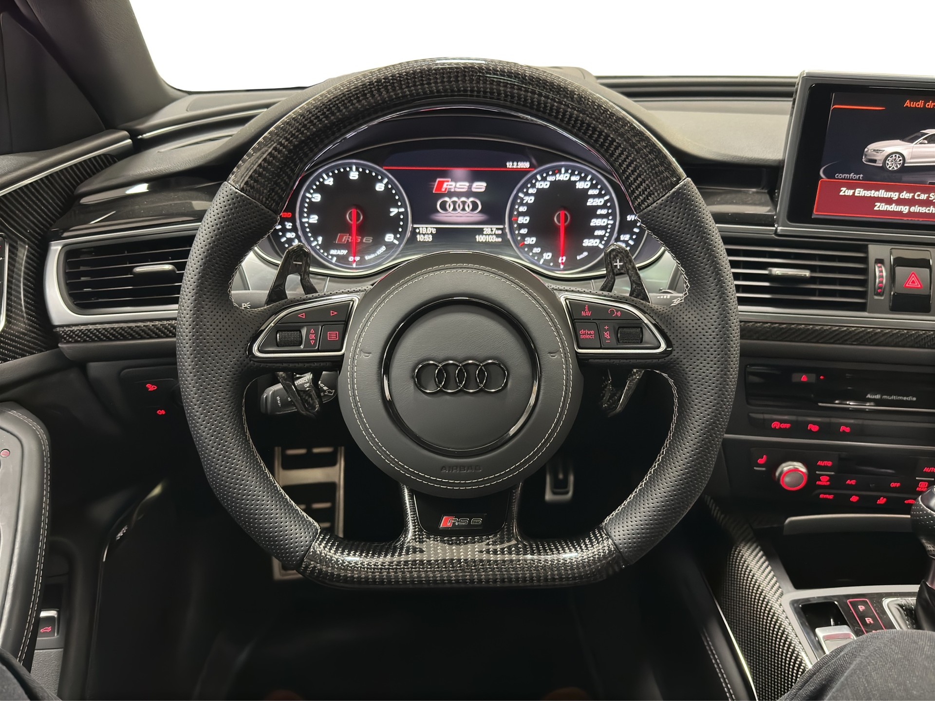 AUDI RS6 Avant 4.0 TFSI V8 performance quattro-image-21