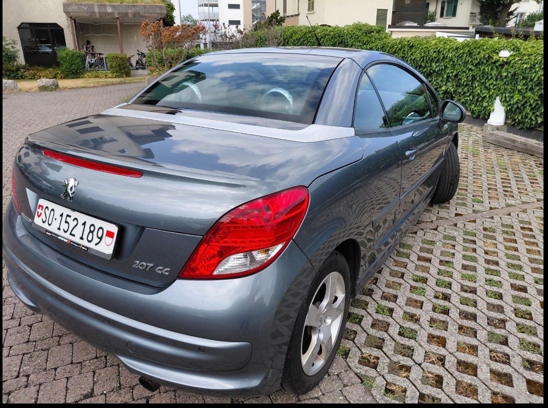 PEUGEOT 1.6 16V Swiss Edition-image-4