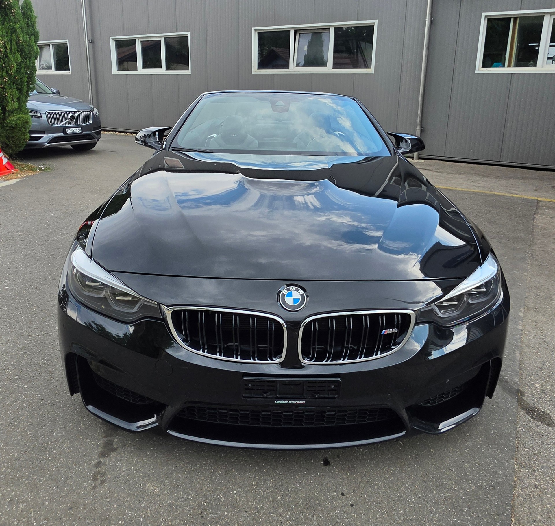 BMW M4 Cabriolet Drivelogic M Competition-image-1