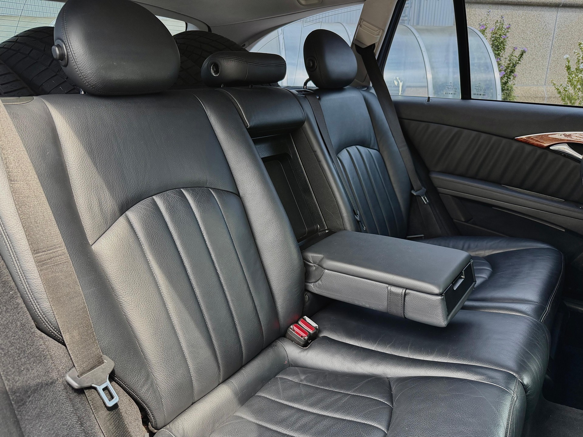 MERCEDES-BENZ E 200 Kompressor Elégance-image-14