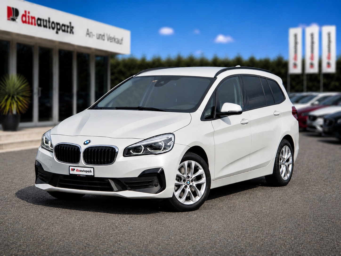 BMW 218d xDrive Gran Tourer Steptronic * CH-Fahrzeug * ab MFK *-image-0