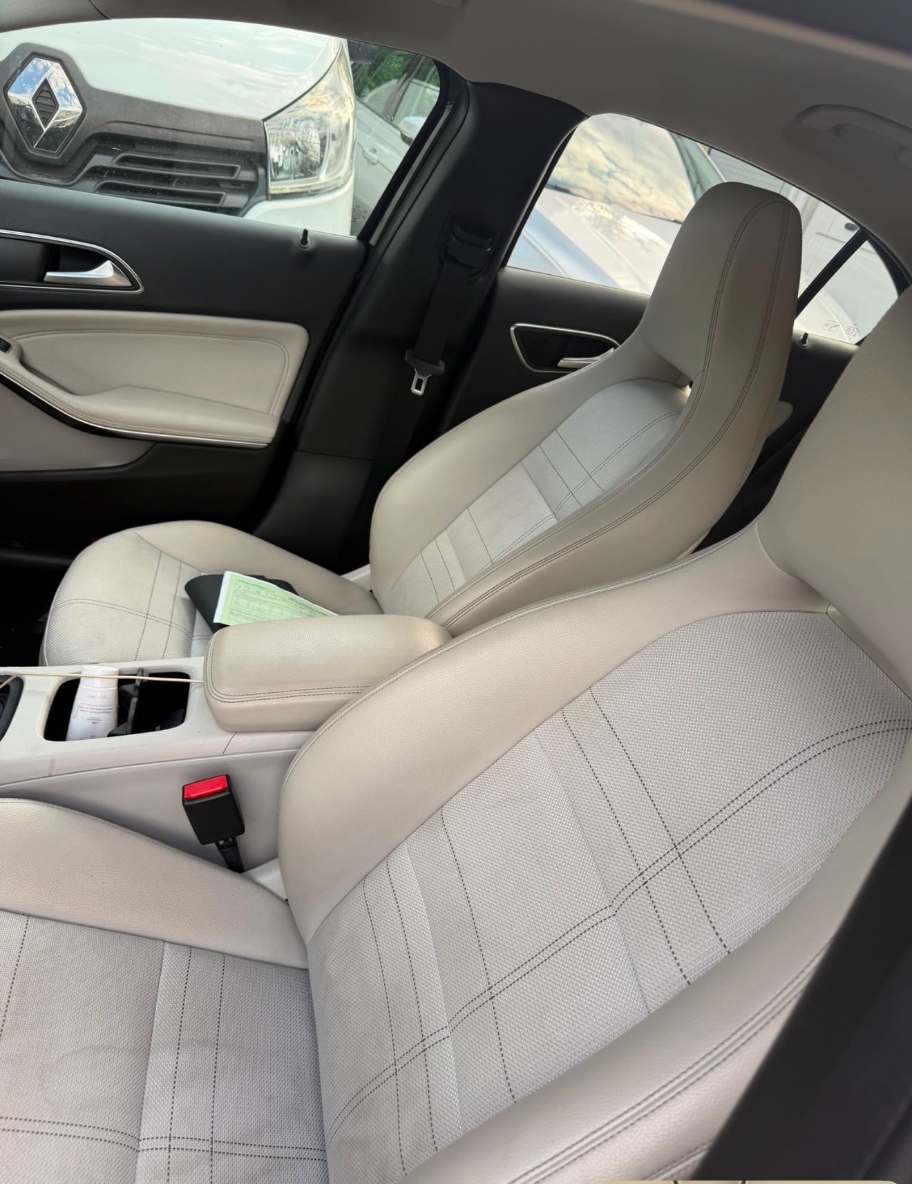 MERCEDES-BENZ A 200 CDI AMG Line 7G-DCT-image-2