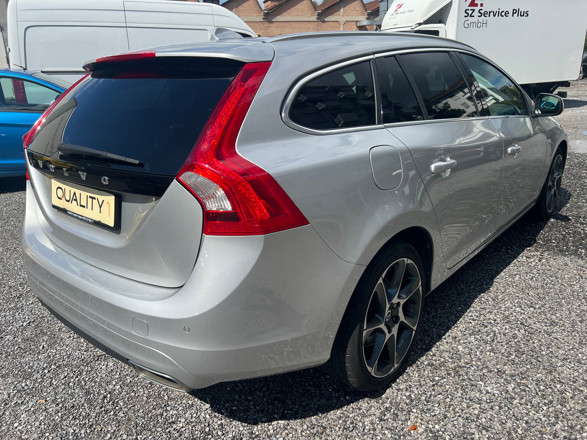 VOLVO V60 D4 AWD OceanRace Geartronic-image-6