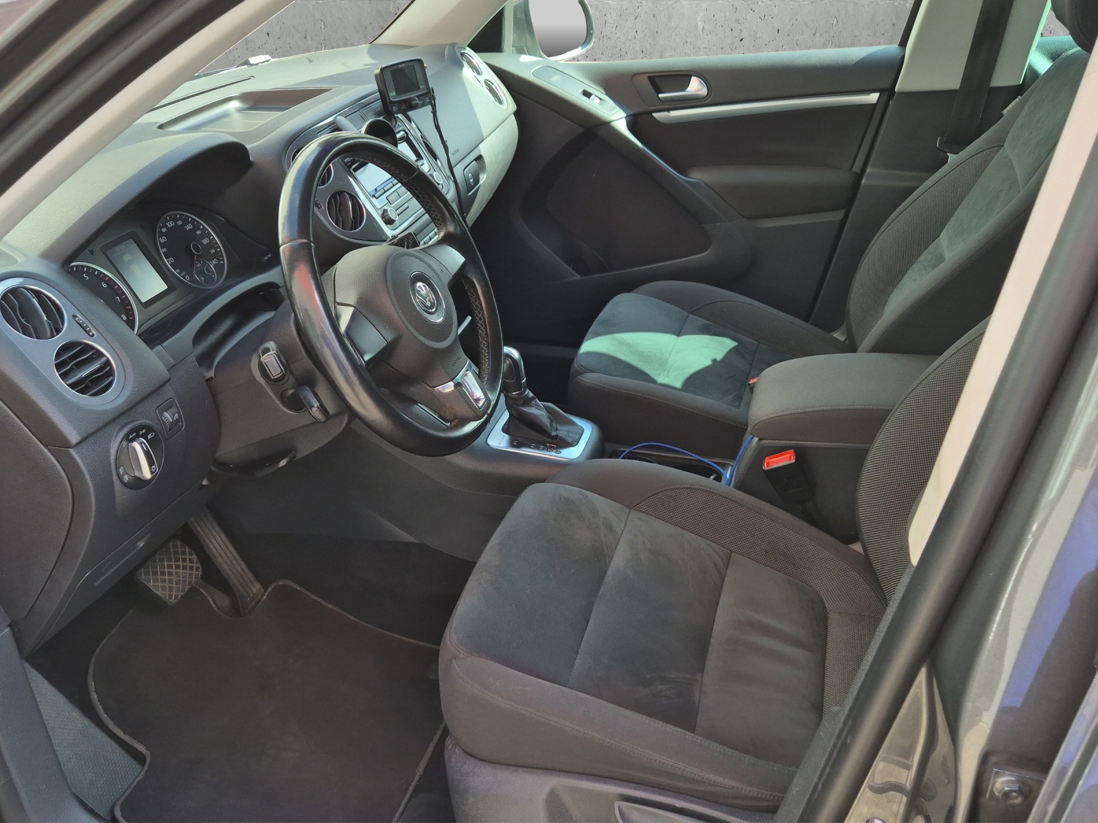 VW Tiguan 2.0 TSI Sport&Style 4Motion DSG-image-9