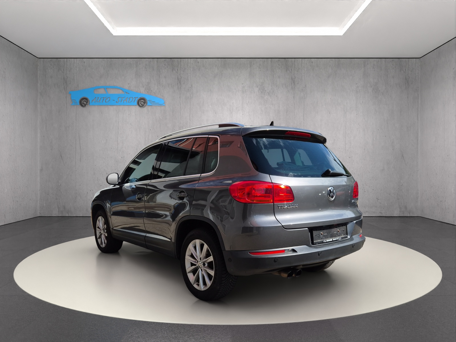 VW Tiguan 2.0 TSI Sport&Style 4Motion DSG-image-2