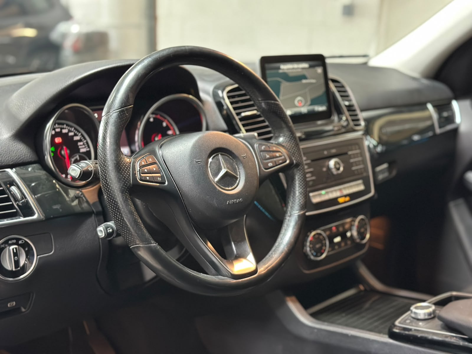 MERCEDES-BENZ GLE 350 d 4Matic 9G-Tronic-image-8