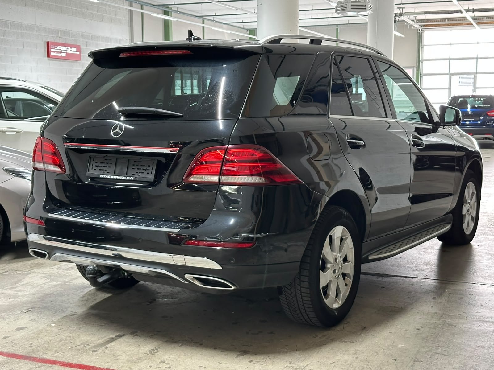 MERCEDES-BENZ GLE 350 d 4Matic 9G-Tronic-image-4