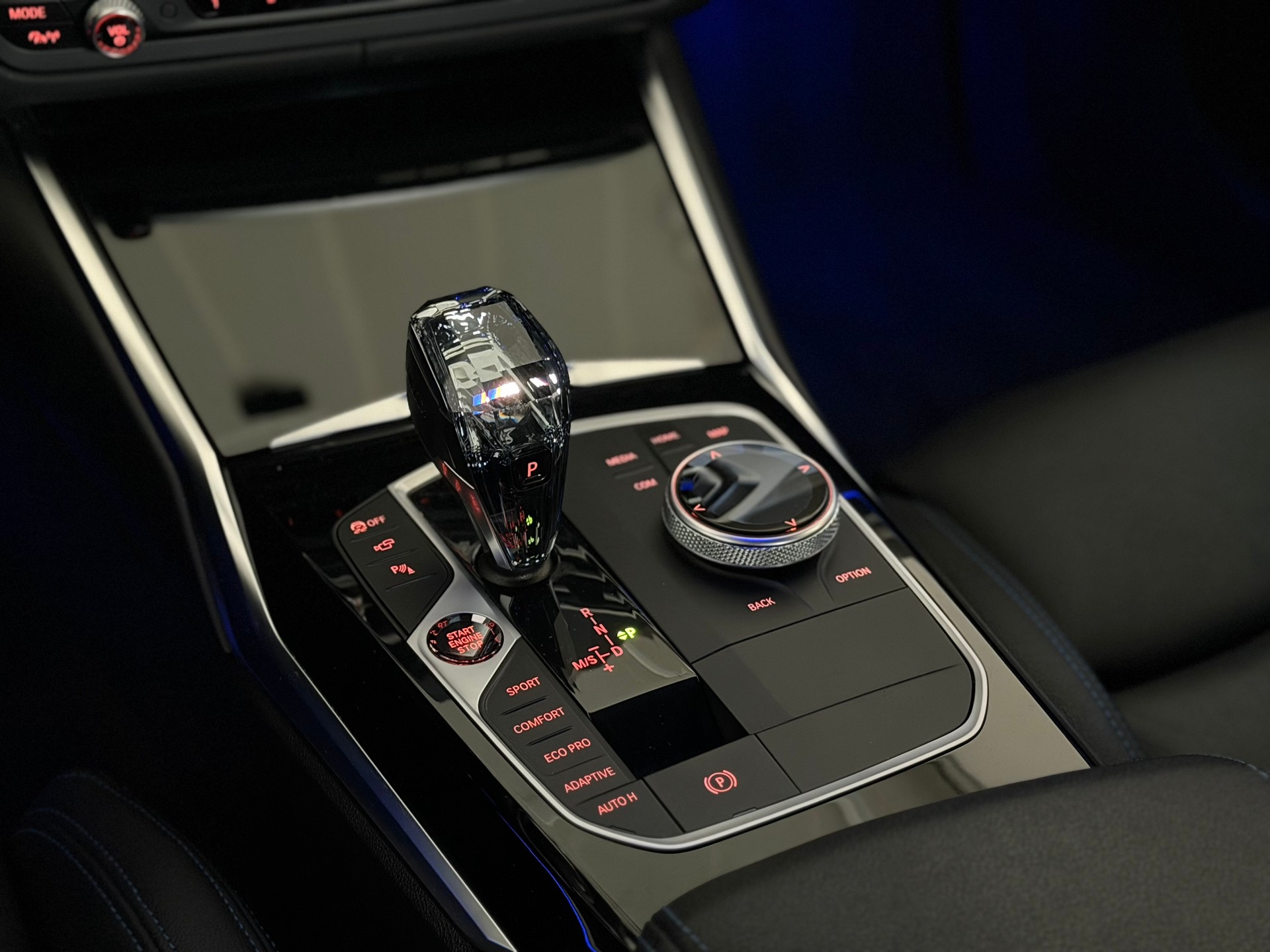 BMW M340i xDrive 48V Steptronic °° Performance°°-image-19