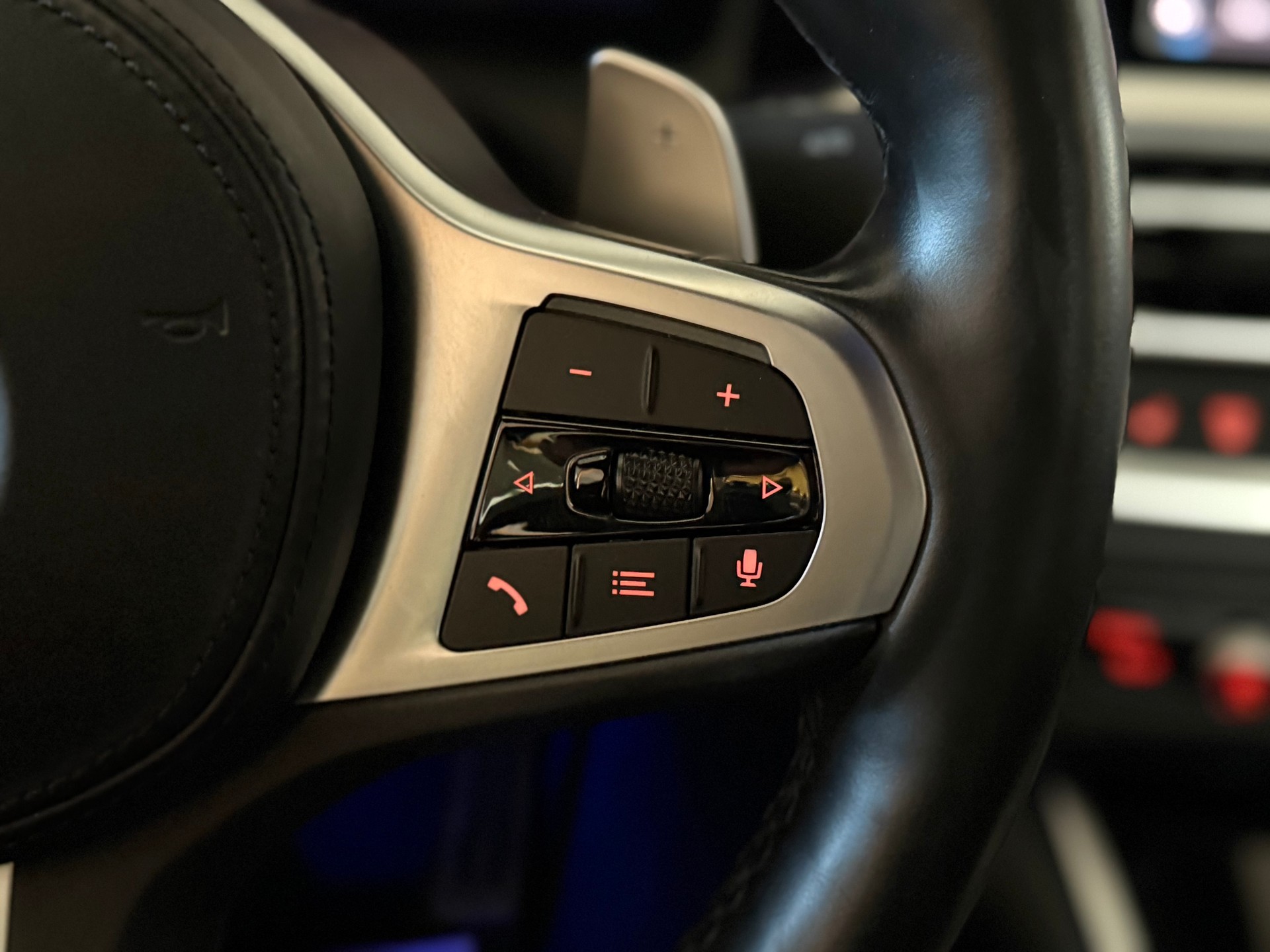 BMW M340i xDrive 48V Steptronic °° Performance°°-image-23