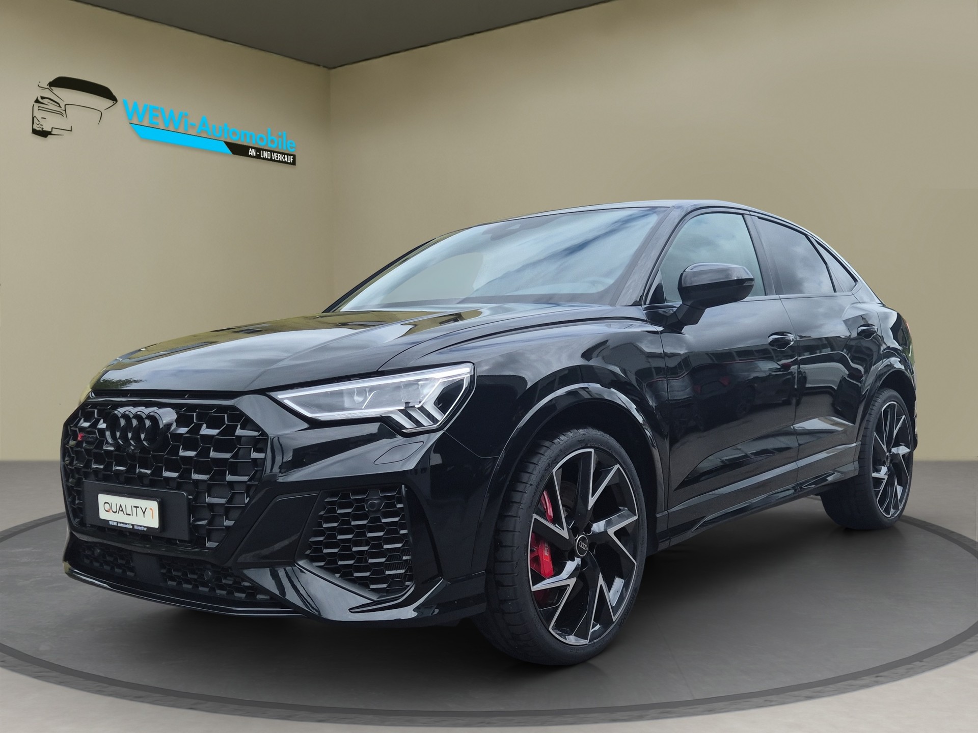 AUDI RS Q3 Sportback quattro S tronic-image-0