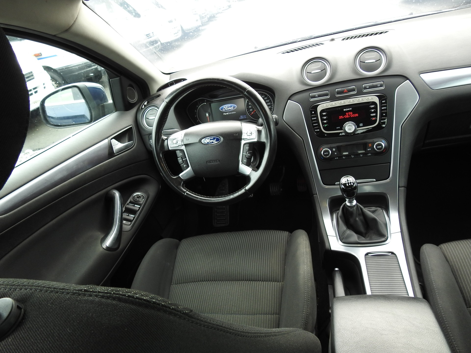 FORD Mondeo 1.6 EcoBoost SCTi Carving-image-18