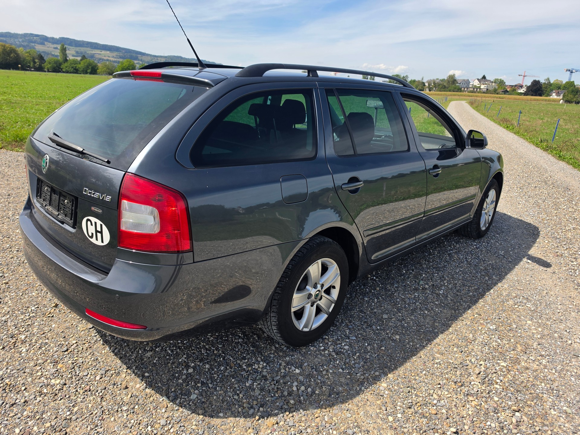 SKODA 1.8 T-FSI Stöckli 4x4-image-2