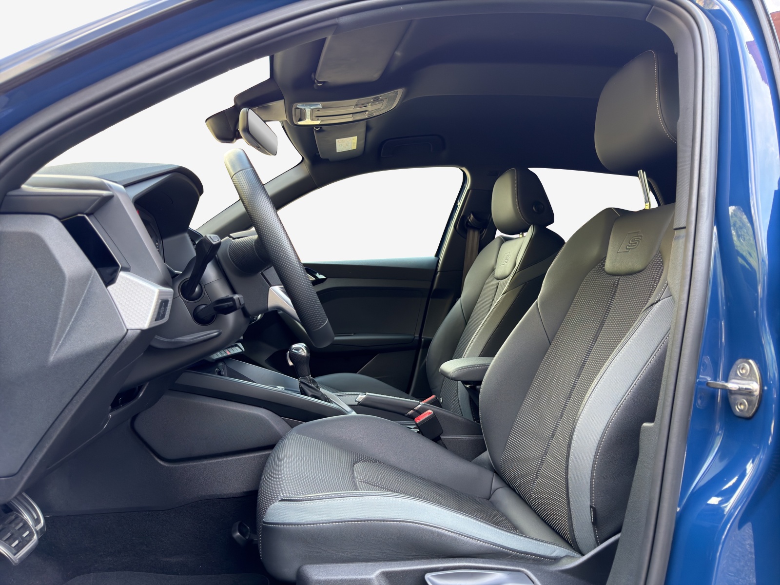 AUDI A1 Sportback 30 TFSI S Line Attraction S-tronic-image-7