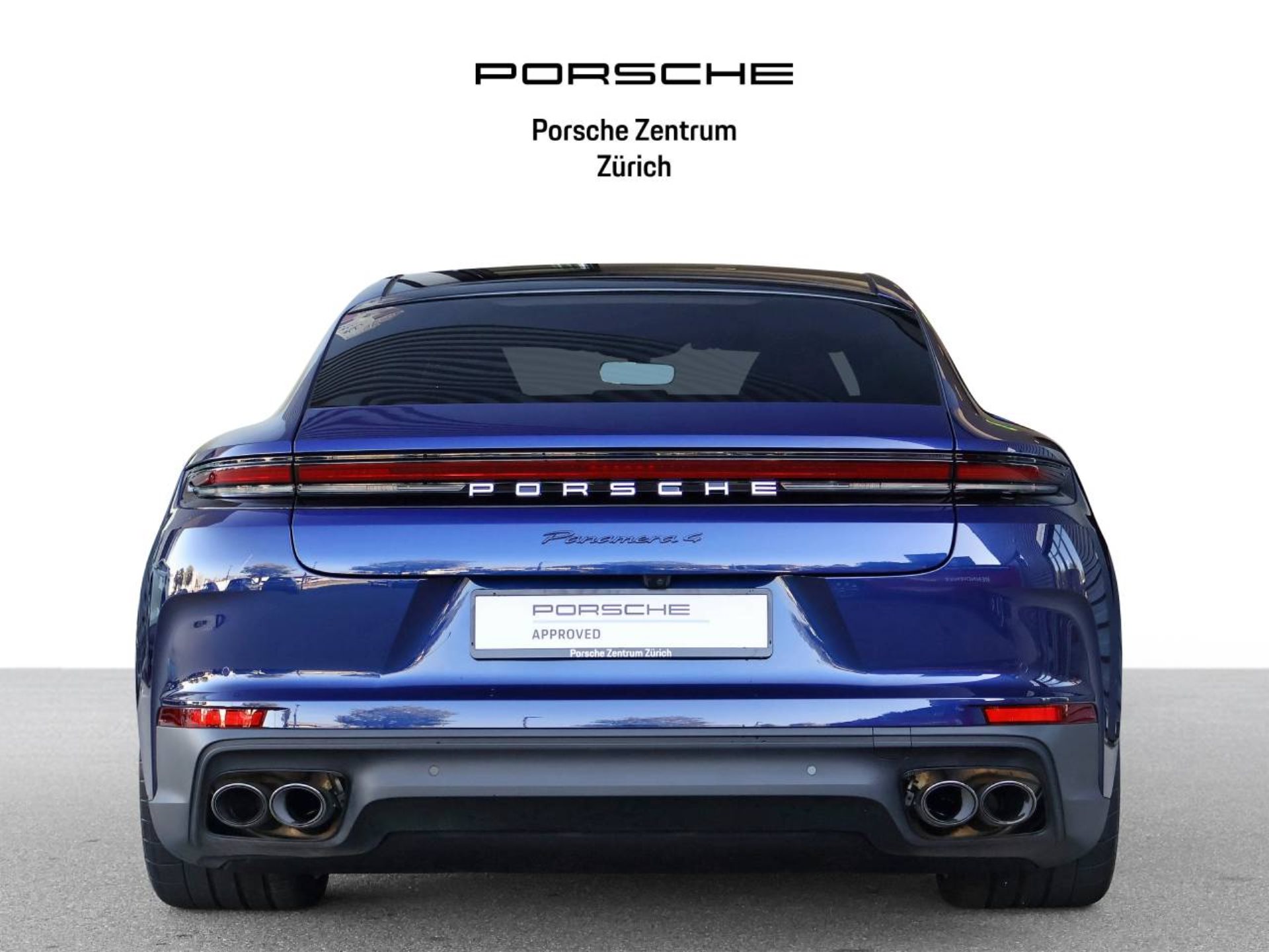 PORSCHE Panamera 4-image-10