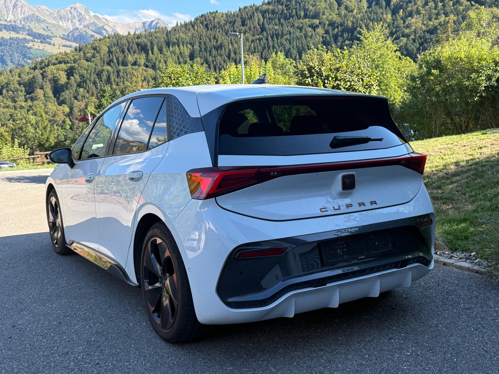CUPRA Born 58 kWh e-Boost-image-2