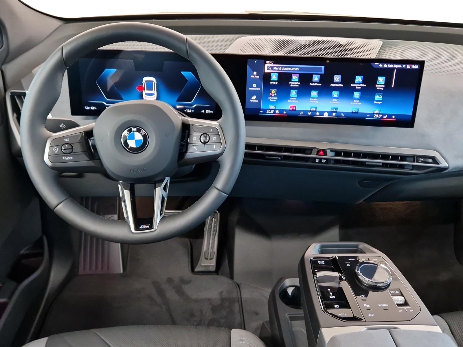 BMW iX xDrive60 M Sport Pro-image-13
