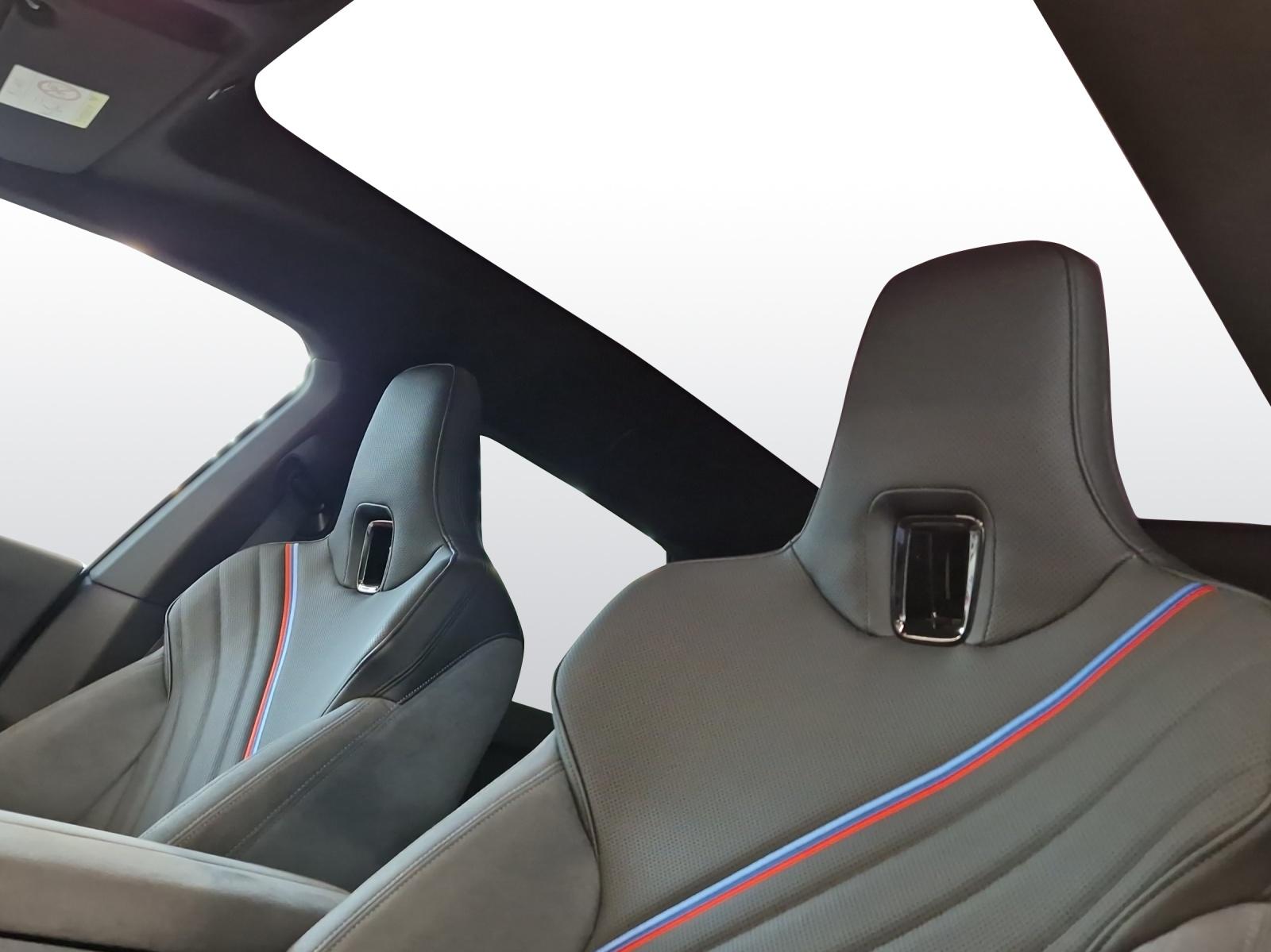 BMW iX xDrive60 M Sport Pro-image-22