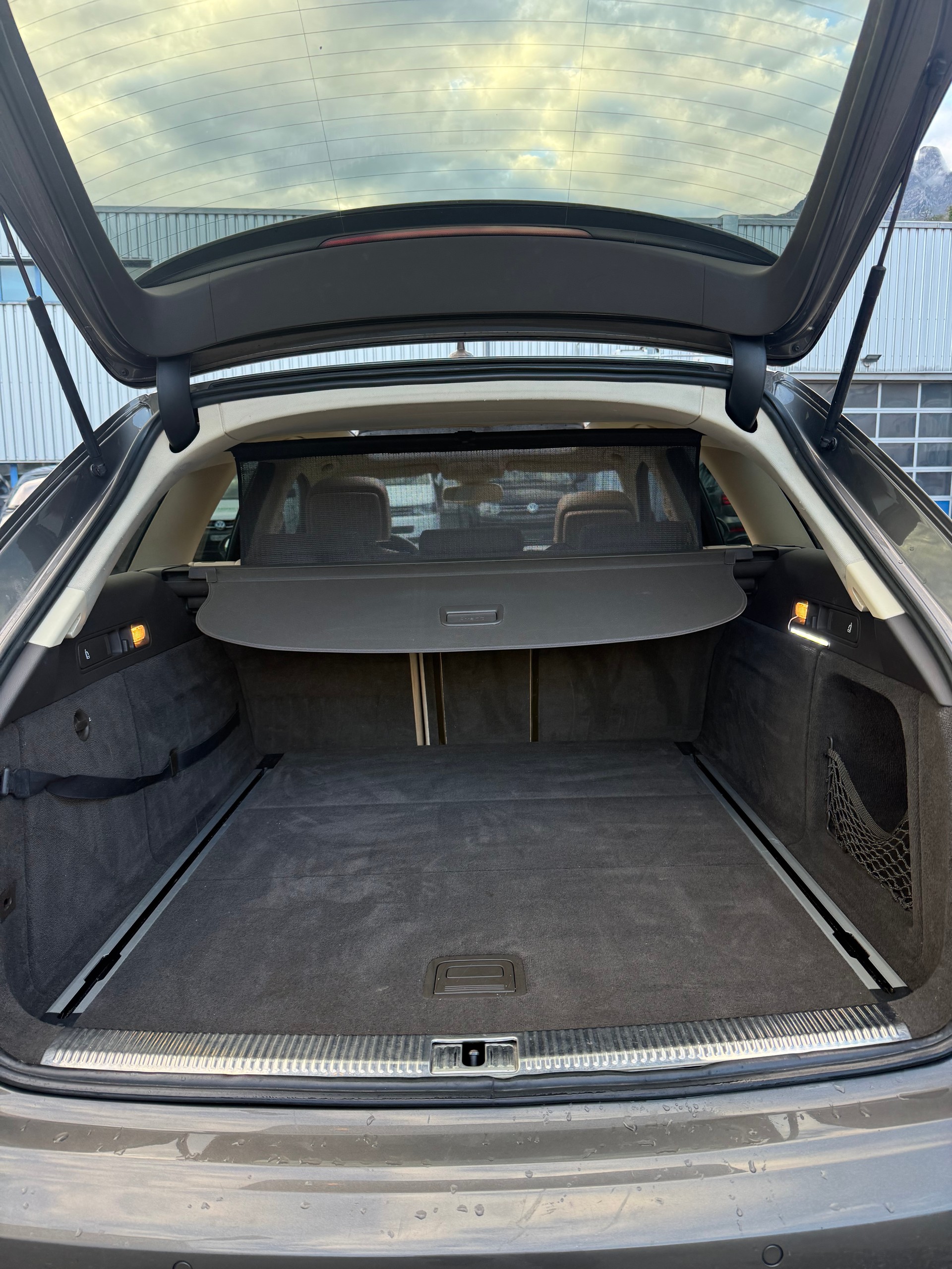 AUDI A6 Avant 3.0 TDI V6 quattro S-tronic-image-26