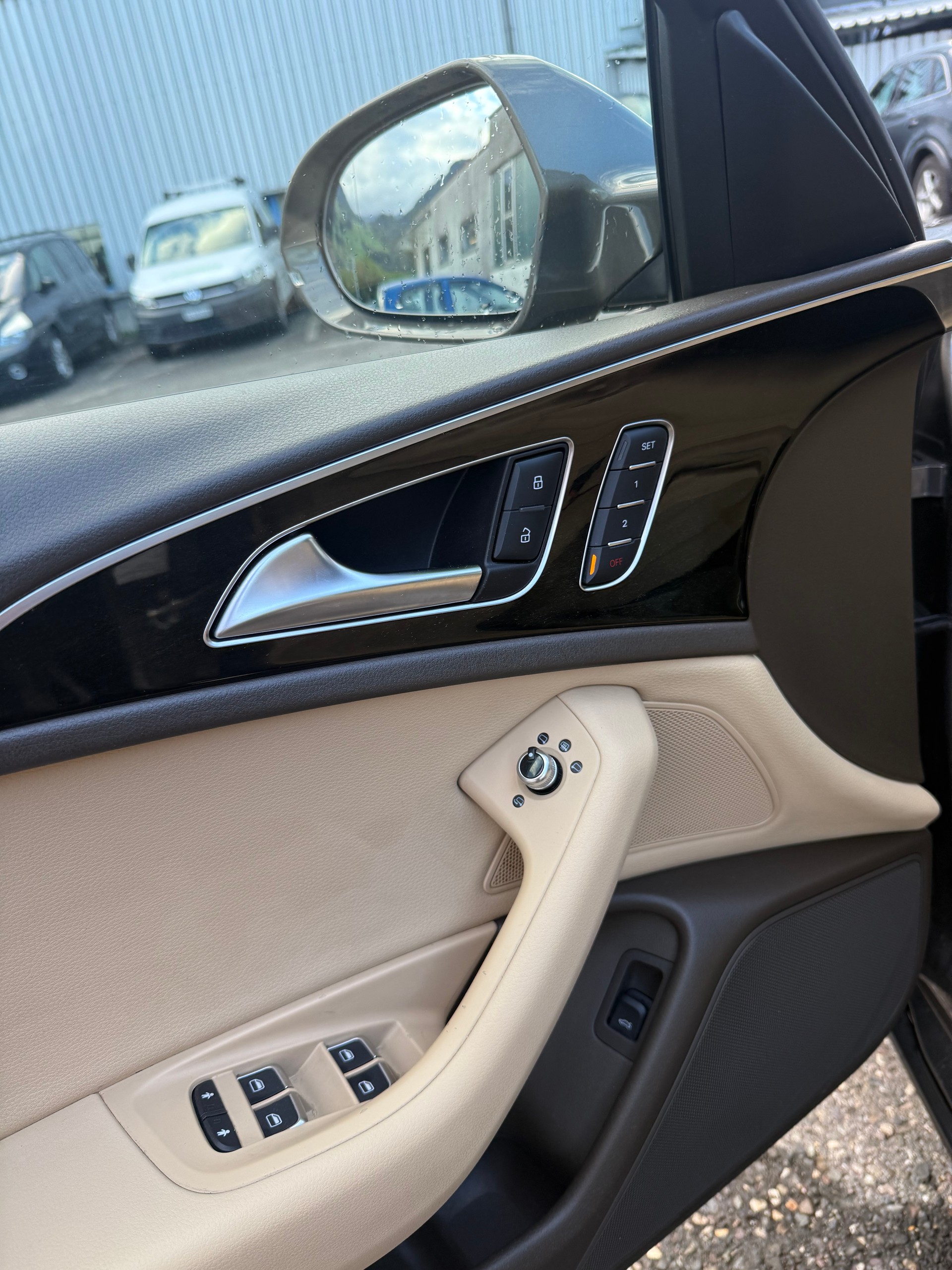 AUDI A6 Avant 3.0 TDI V6 quattro S-tronic-image-12