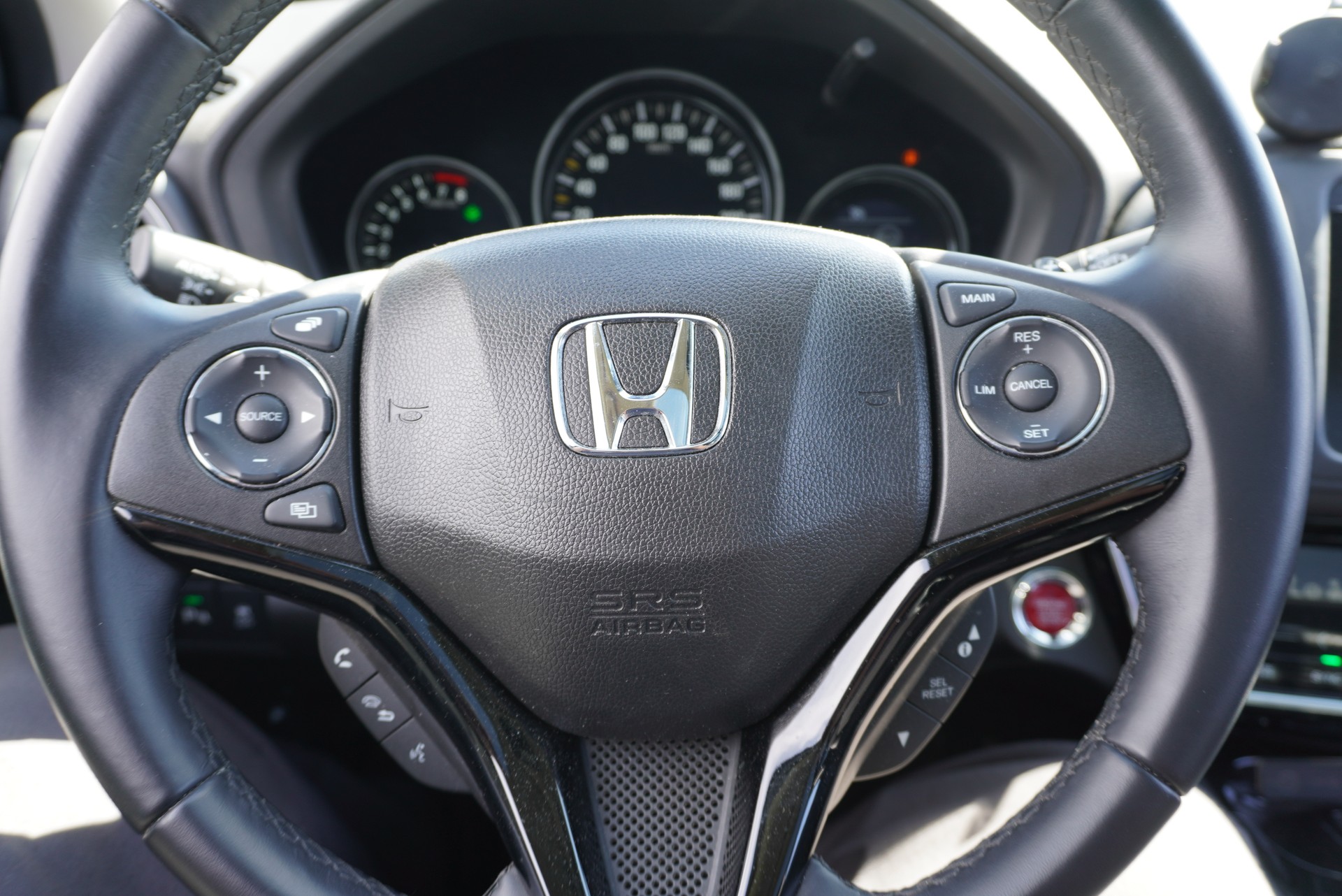 HONDA HR-V 1.5i-VTEC Executive CVT-image-12