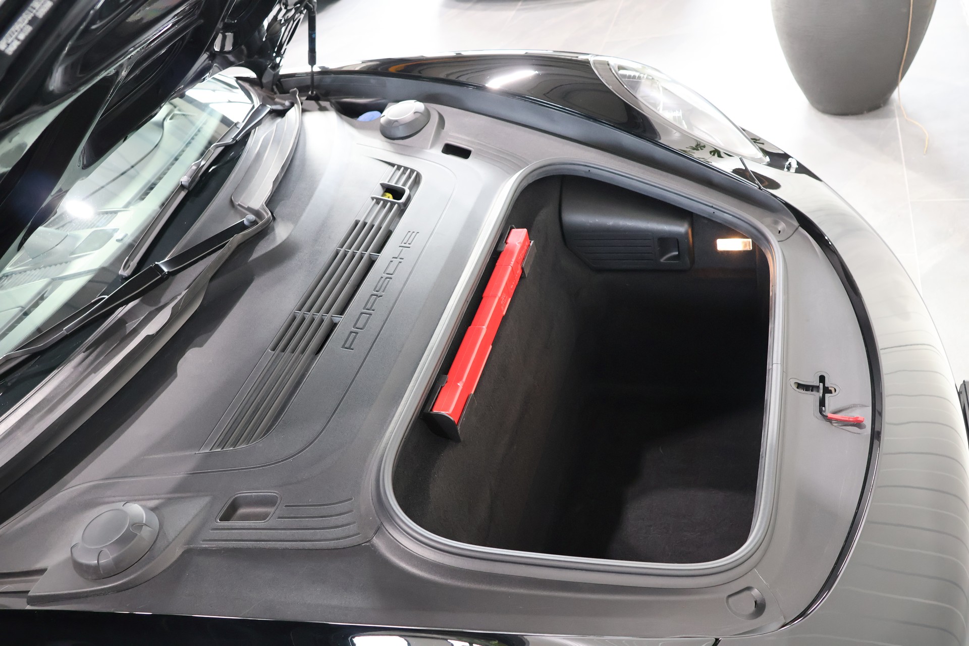 PORSCHE 911 Carrera 4S PDK-image-14