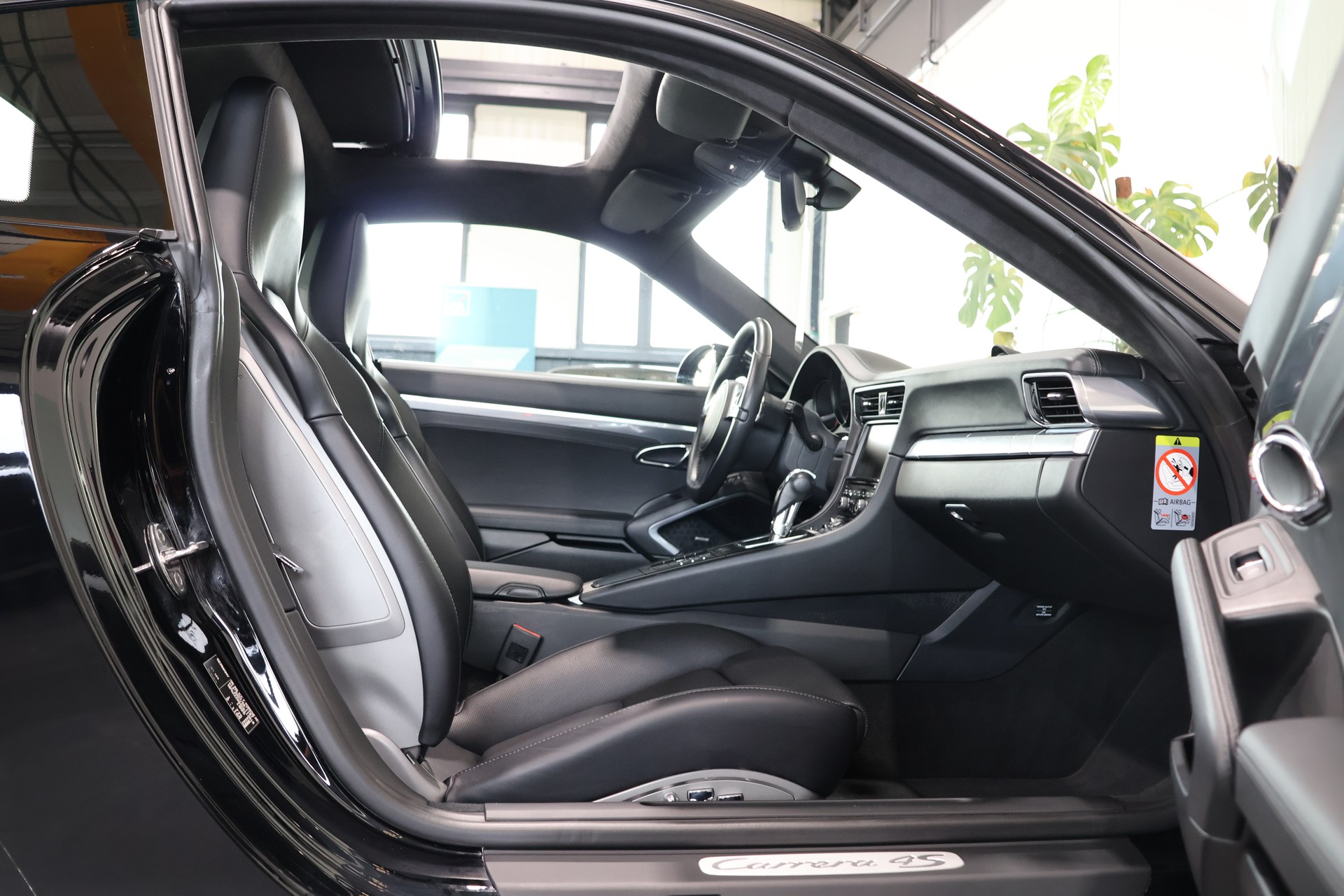 PORSCHE 911 Carrera 4S PDK-image-11