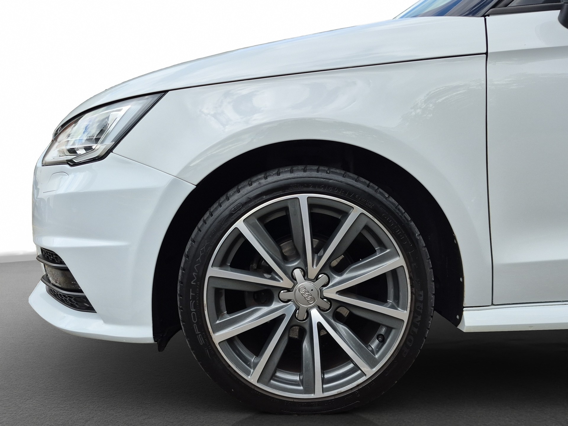 AUDI A1 Sportback 1.0 TFSI Sport-image-3