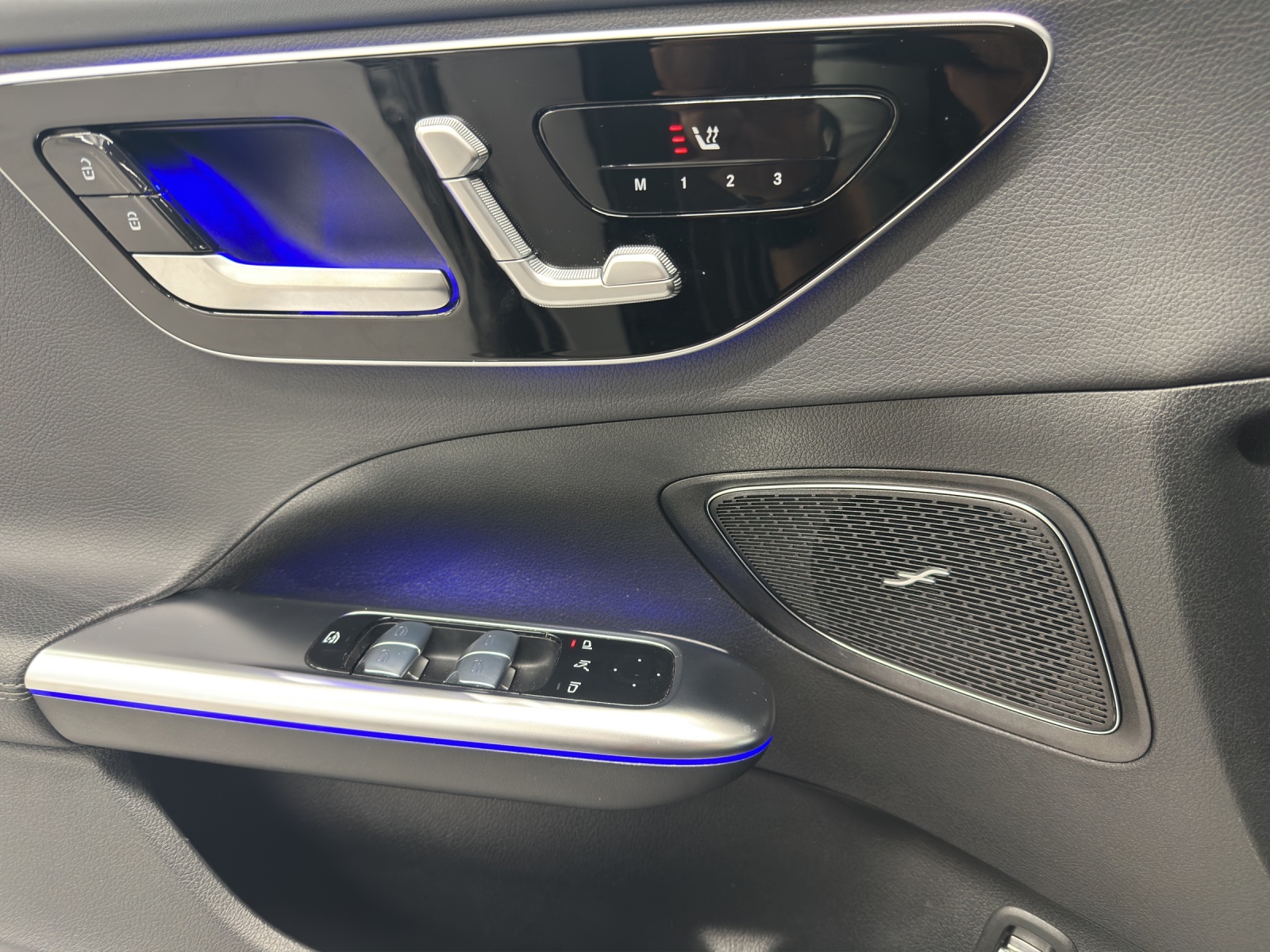 MERCEDES-BENZ C 220 d T 4Matic Swiss Star-image-12