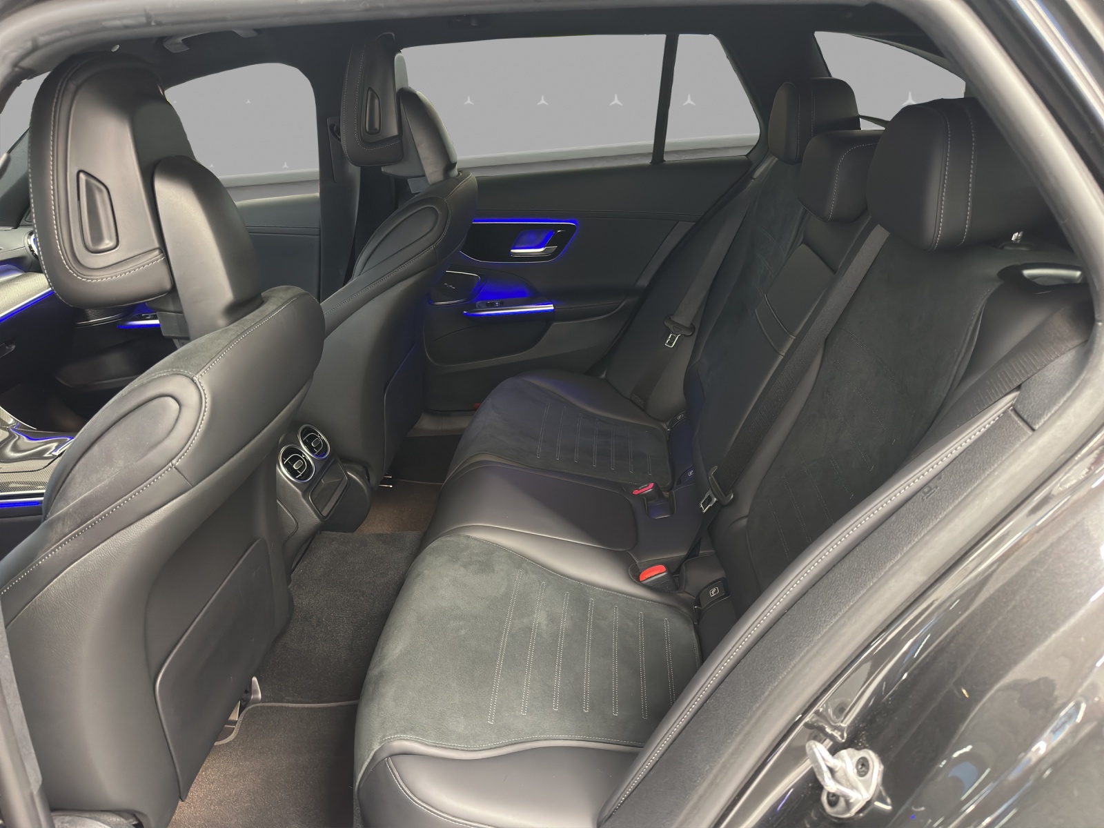 MERCEDES-BENZ C 220 d T 4Matic Swiss Star-image-13