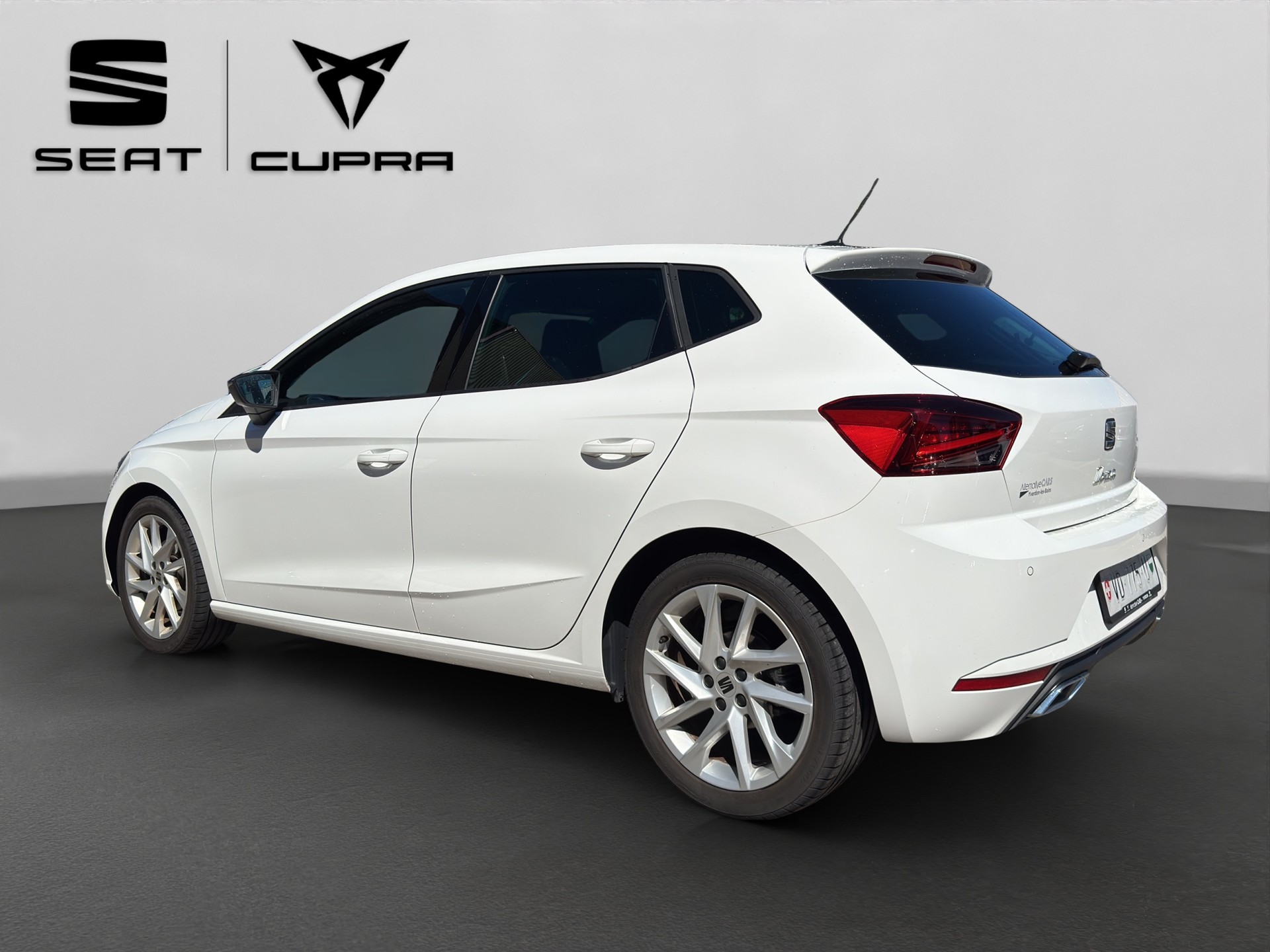 SEAT Ibiza 1.0 EcoTSI Hola FR DSG-image-2