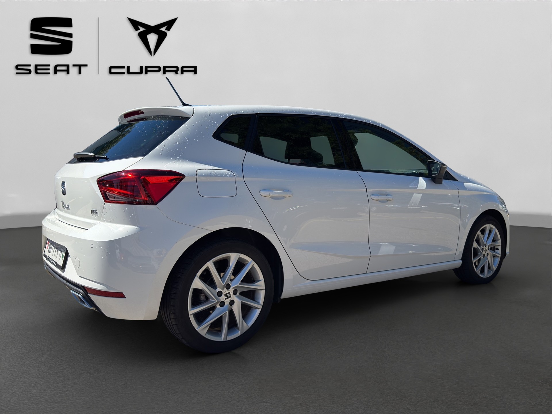 SEAT Ibiza 1.0 EcoTSI Hola FR DSG-image-4
