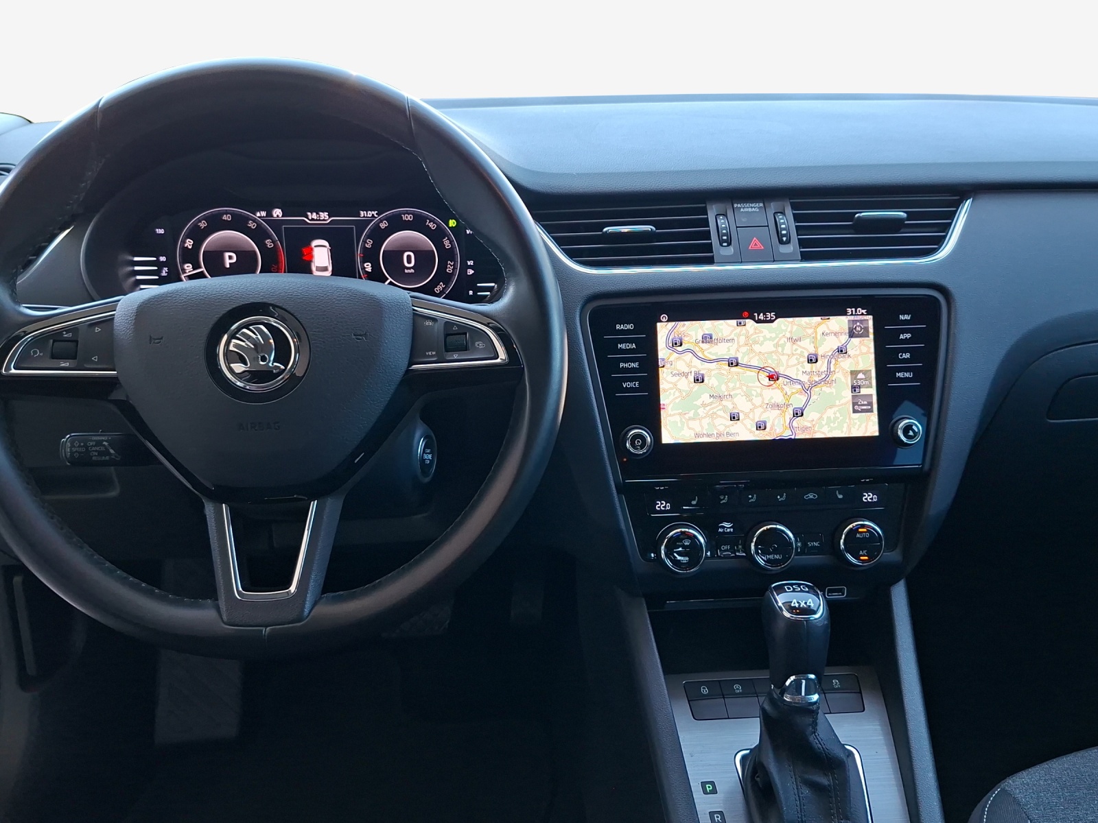 SKODA Octavia Combi 2.0 TSI Soleil 4x4 DSG-image-8