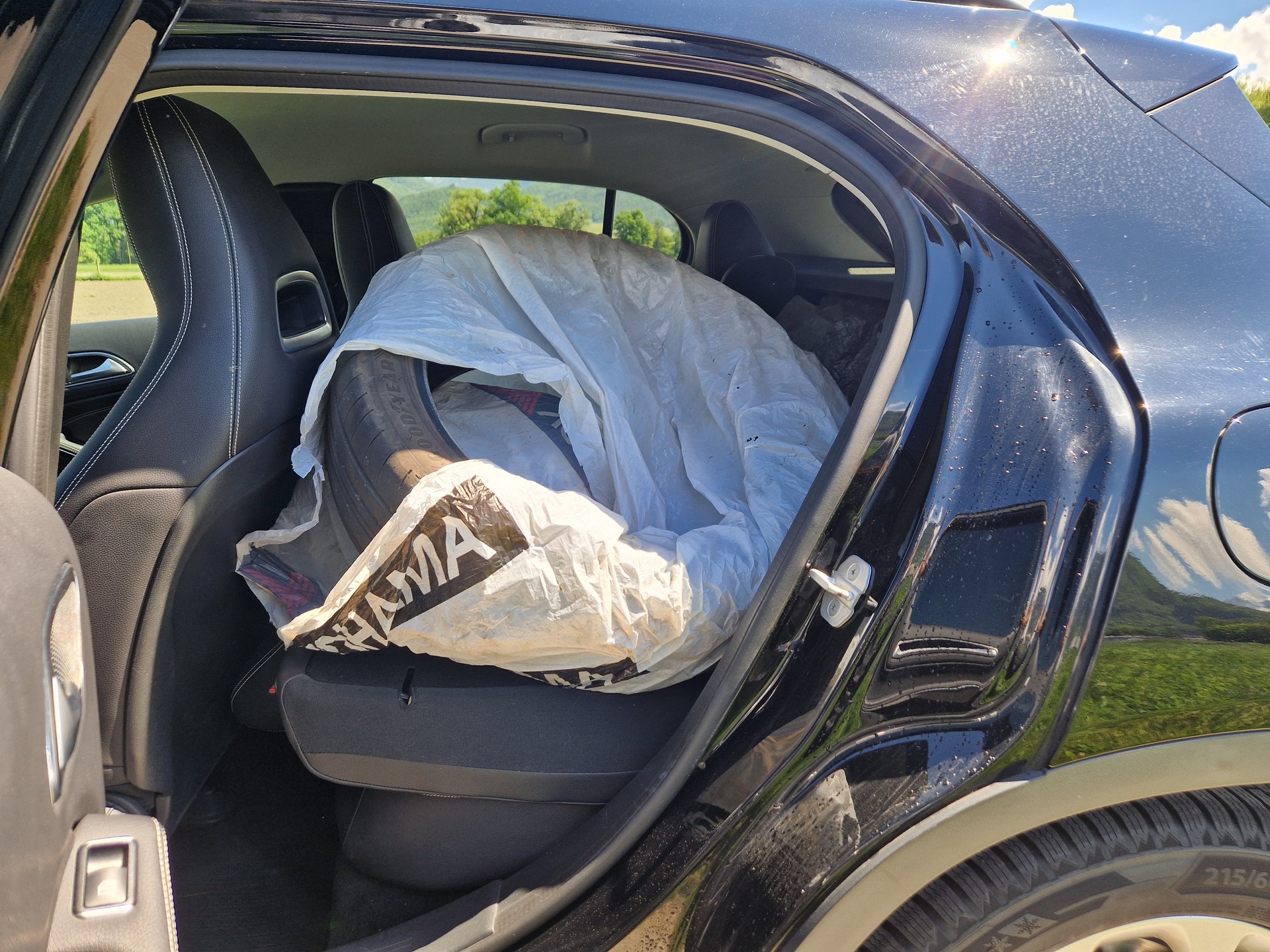 MERCEDES-BENZ GLA 250 Style 4Matic 7G-DCT-image-7