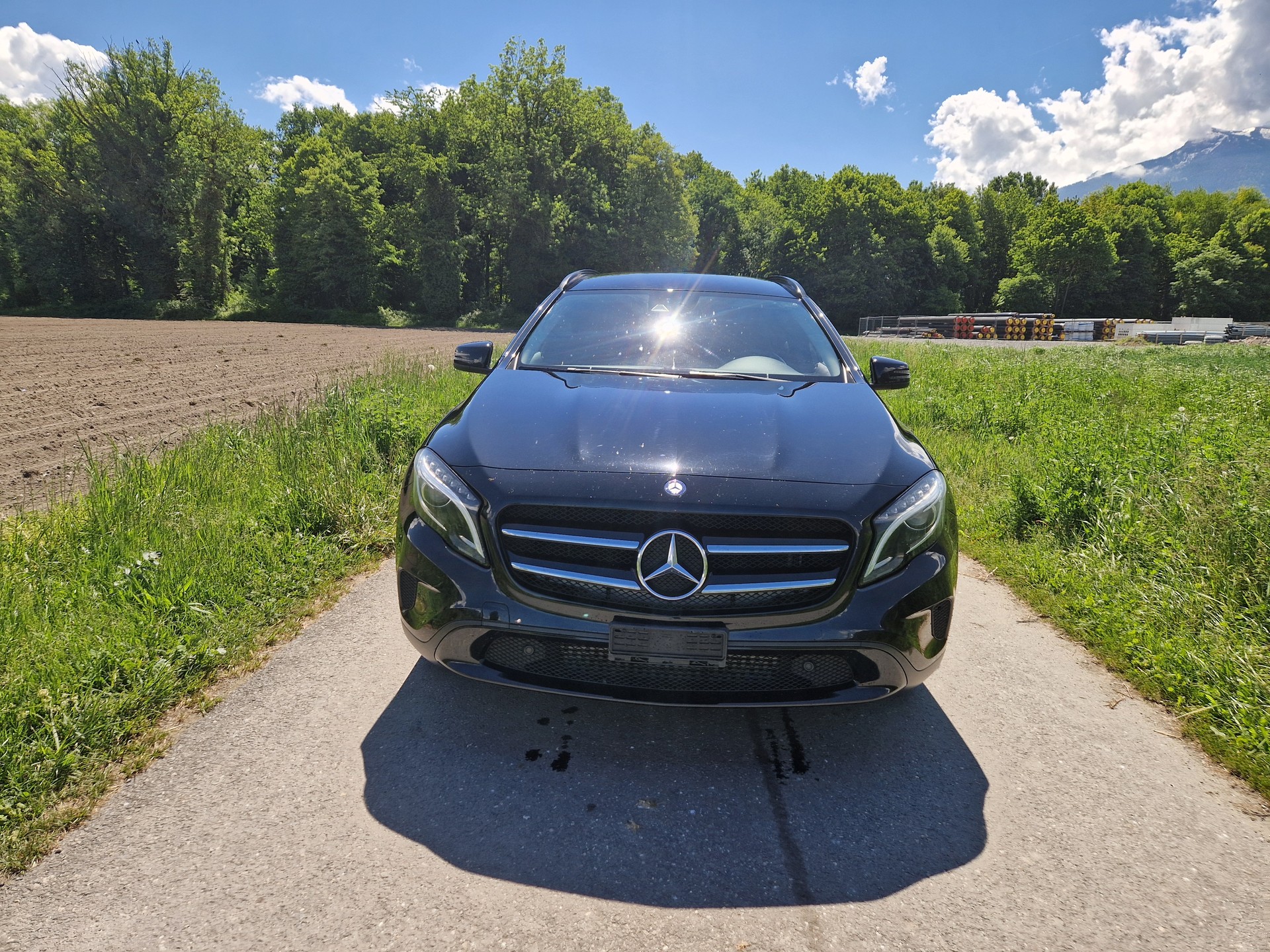 MERCEDES-BENZ GLA 250 Style 4Matic 7G-DCT-image-1
