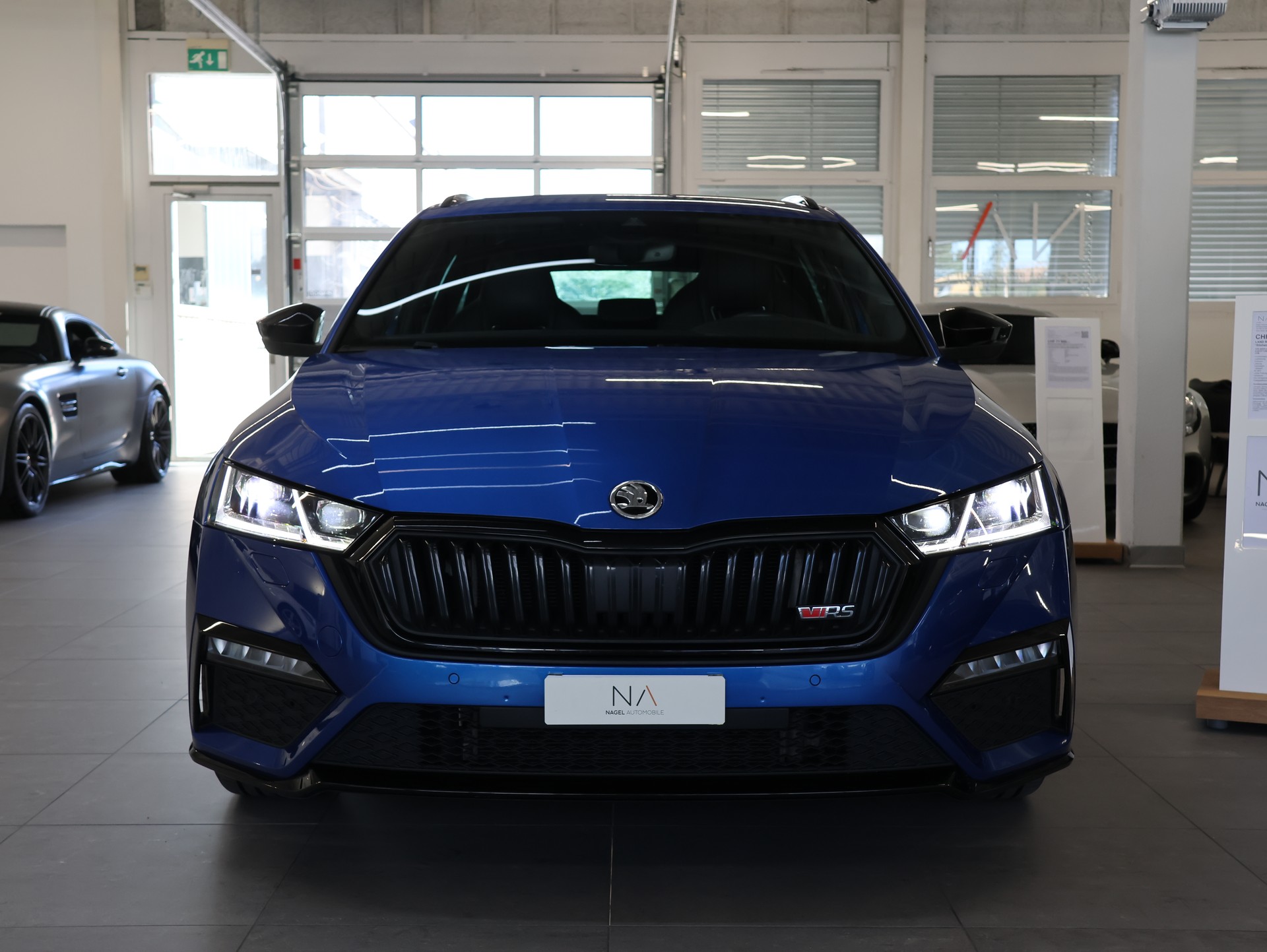SKODA Octavia Combi 2.0 TSI DSG RS-showroom-element-2