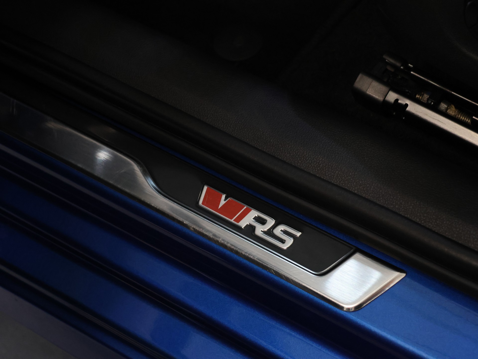 SKODA Octavia Combi 2.0 TSI DSG RS-image-13
