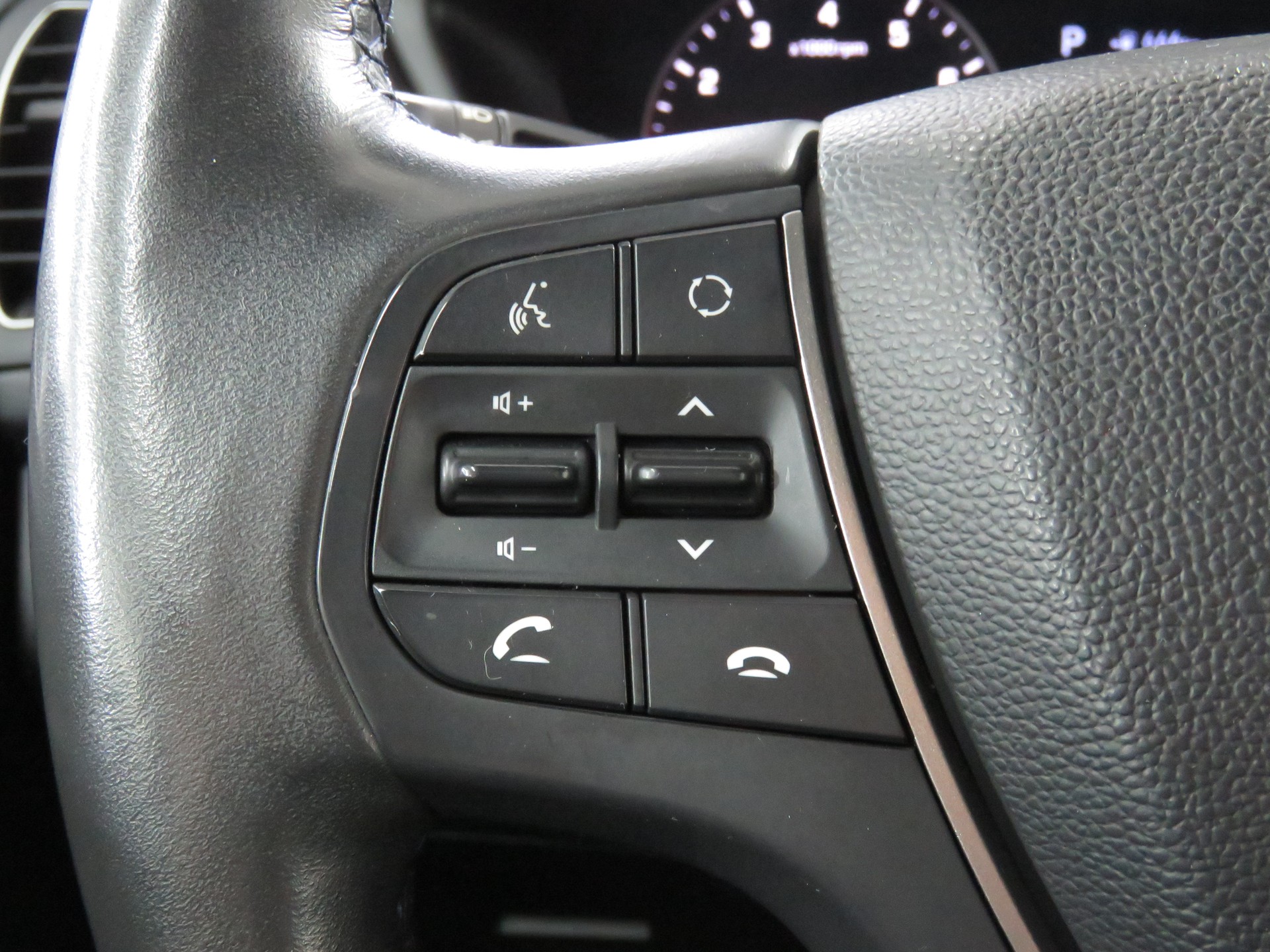 HYUNDAI i20 1.0 T-GDi Amplia DCT Automat-image-21