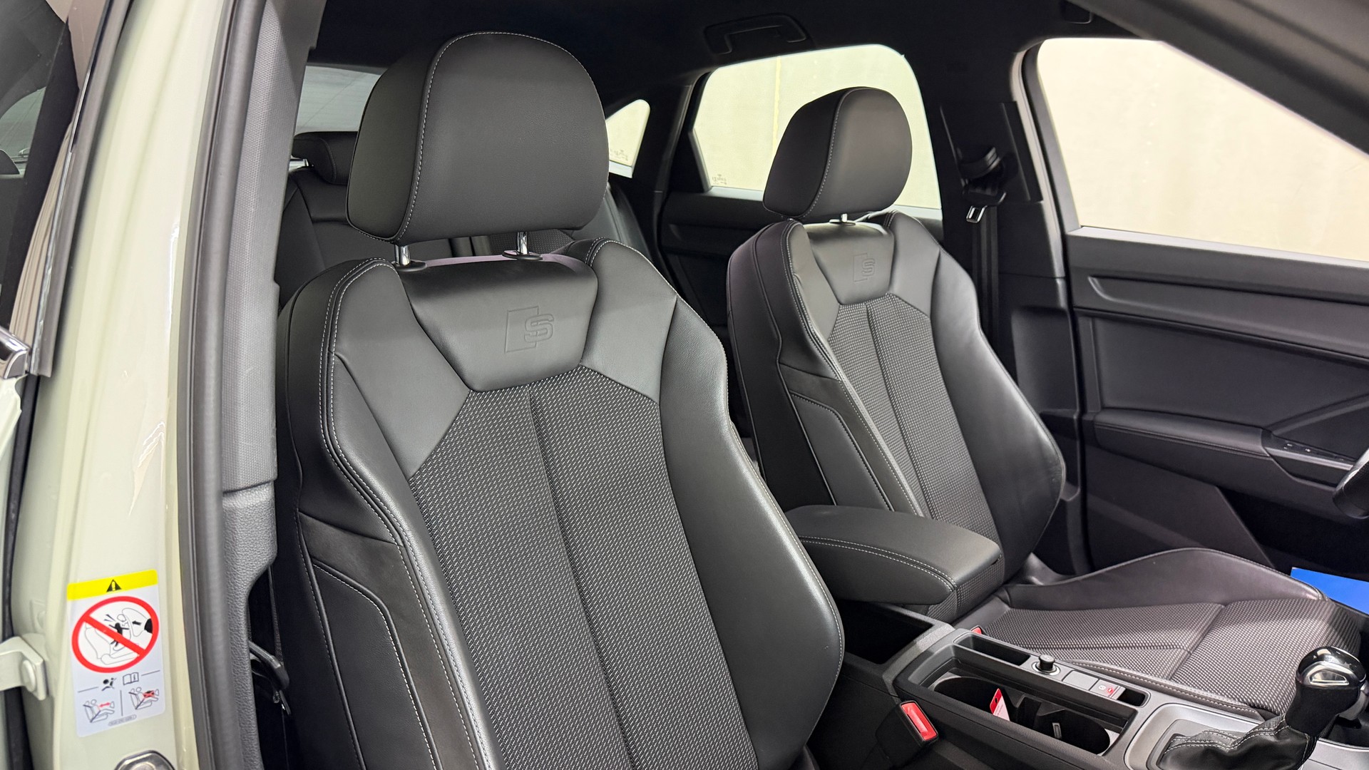 AUDI Q3 Sportback 35 TFSI S line Attraction S-tronic-image-13